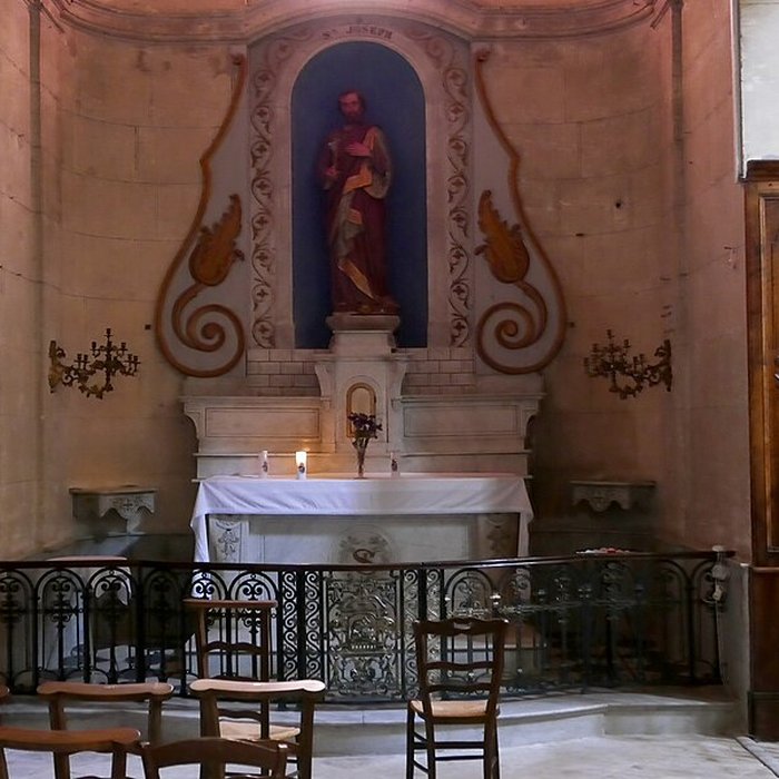 Photo de Église Sainte-Croix de Maussane-les-Alpilles