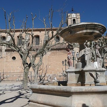 Église Sainte-Croix de Maussane-les-Alpilles