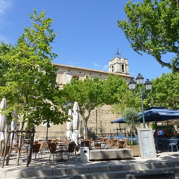 Église Sainte-Croix de Maussane-les-Alpilles