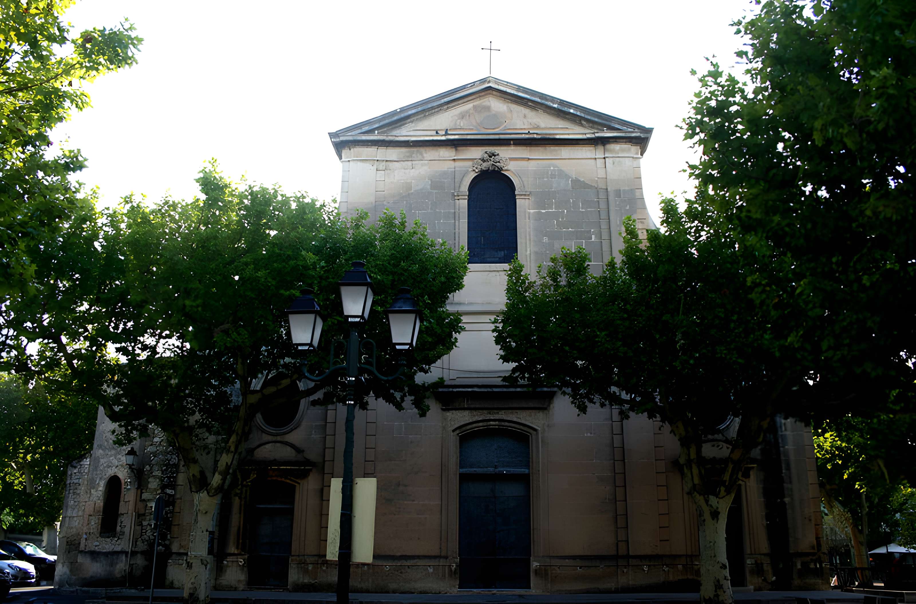 Église Sainte-Croix de Maussane-les-Alpilles