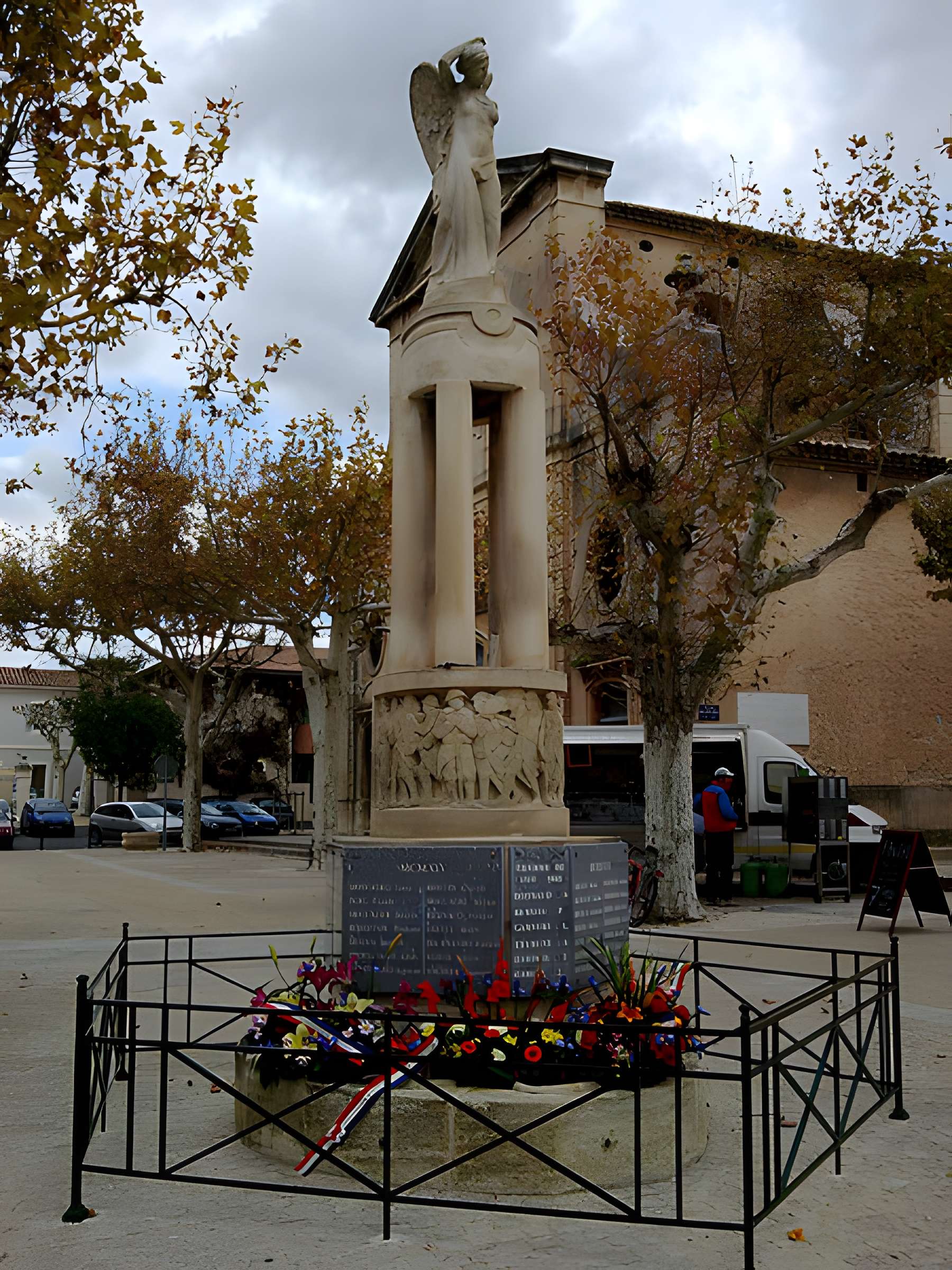 Église Sainte-Croix de Maussane-les-Alpilles