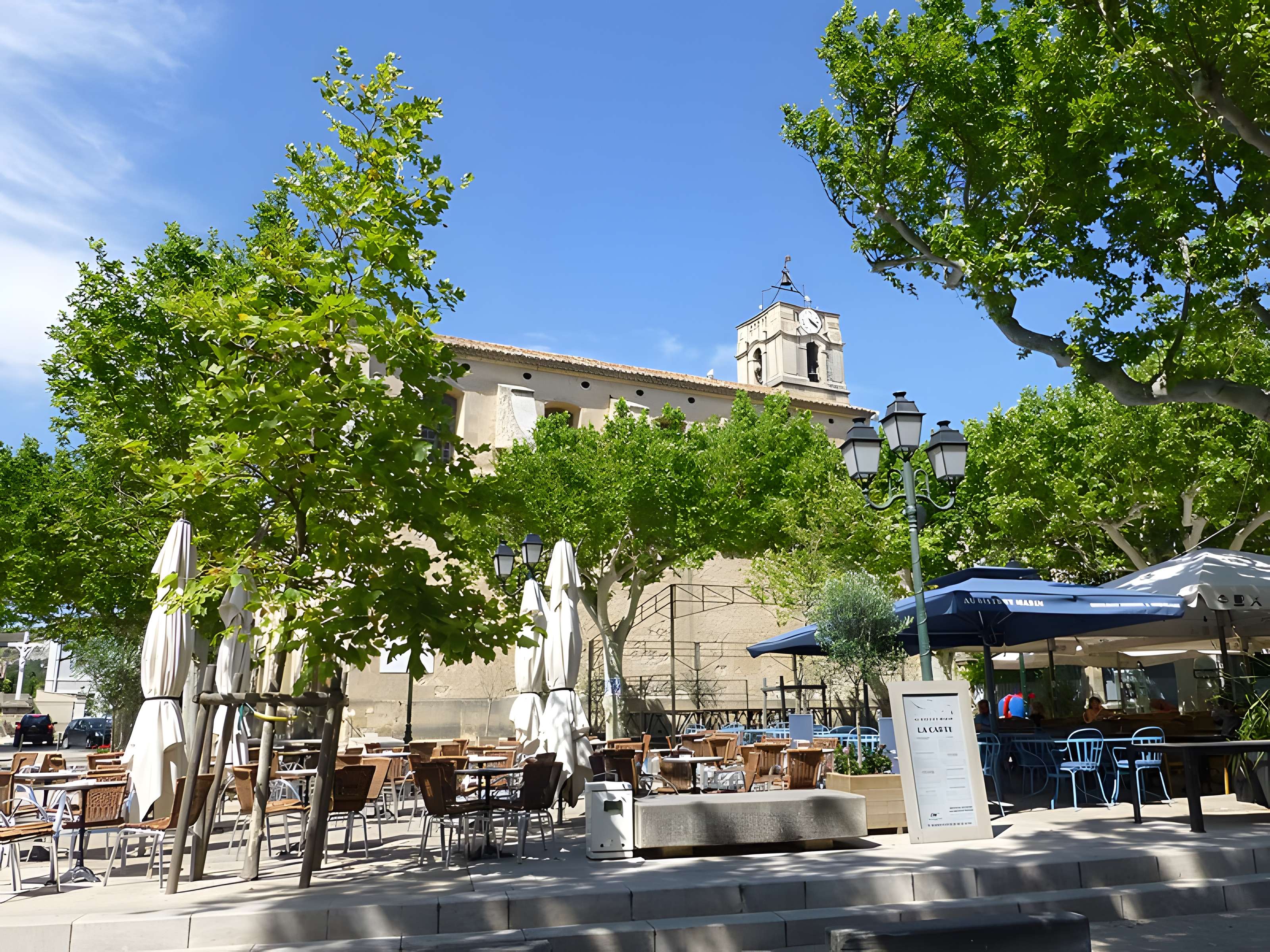 Église Sainte-Croix de Maussane-les-Alpilles