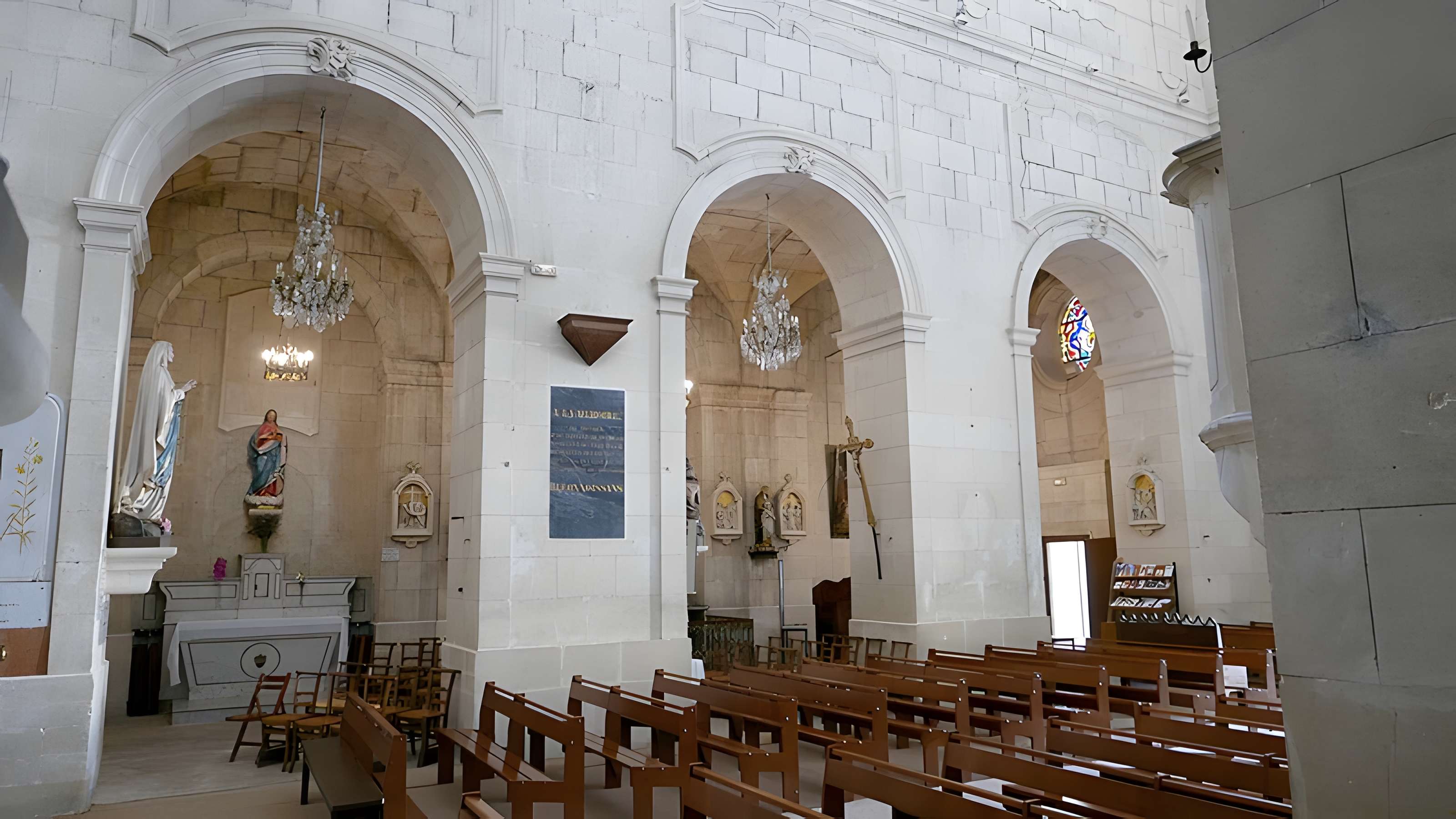 Église Sainte-Croix de Maussane-les-Alpilles