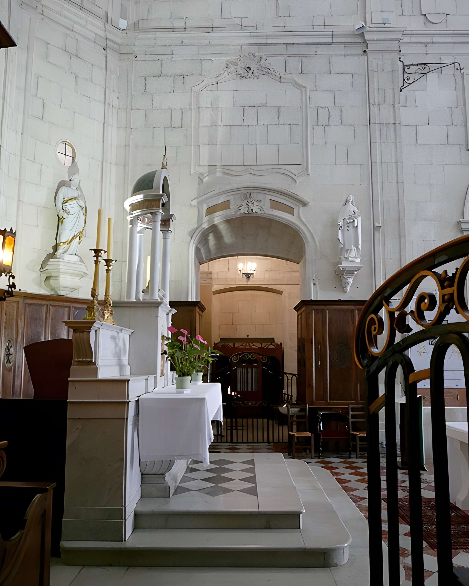 Église Sainte-Croix de Maussane-les-Alpilles