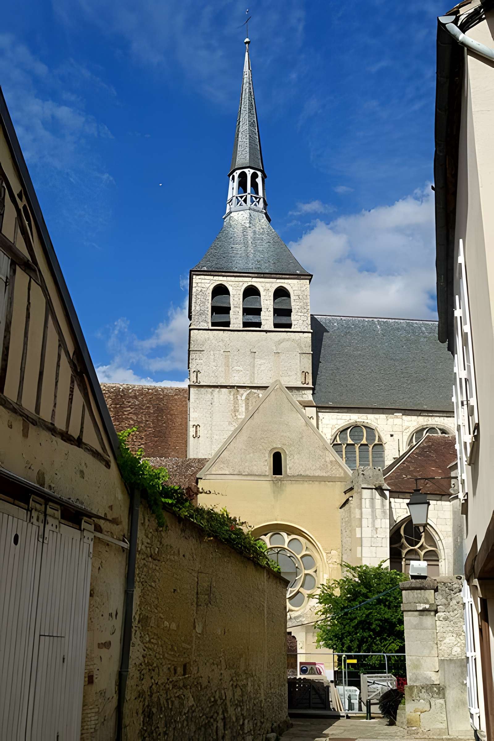 Église Sainte-Croix de Provins