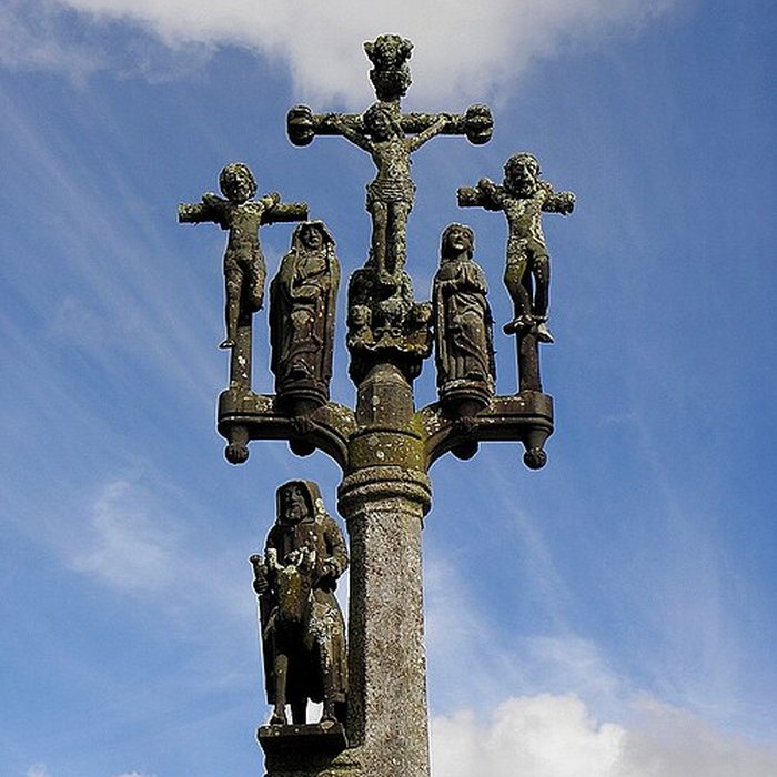 Photo de Église Saint-Edern de Lannédern