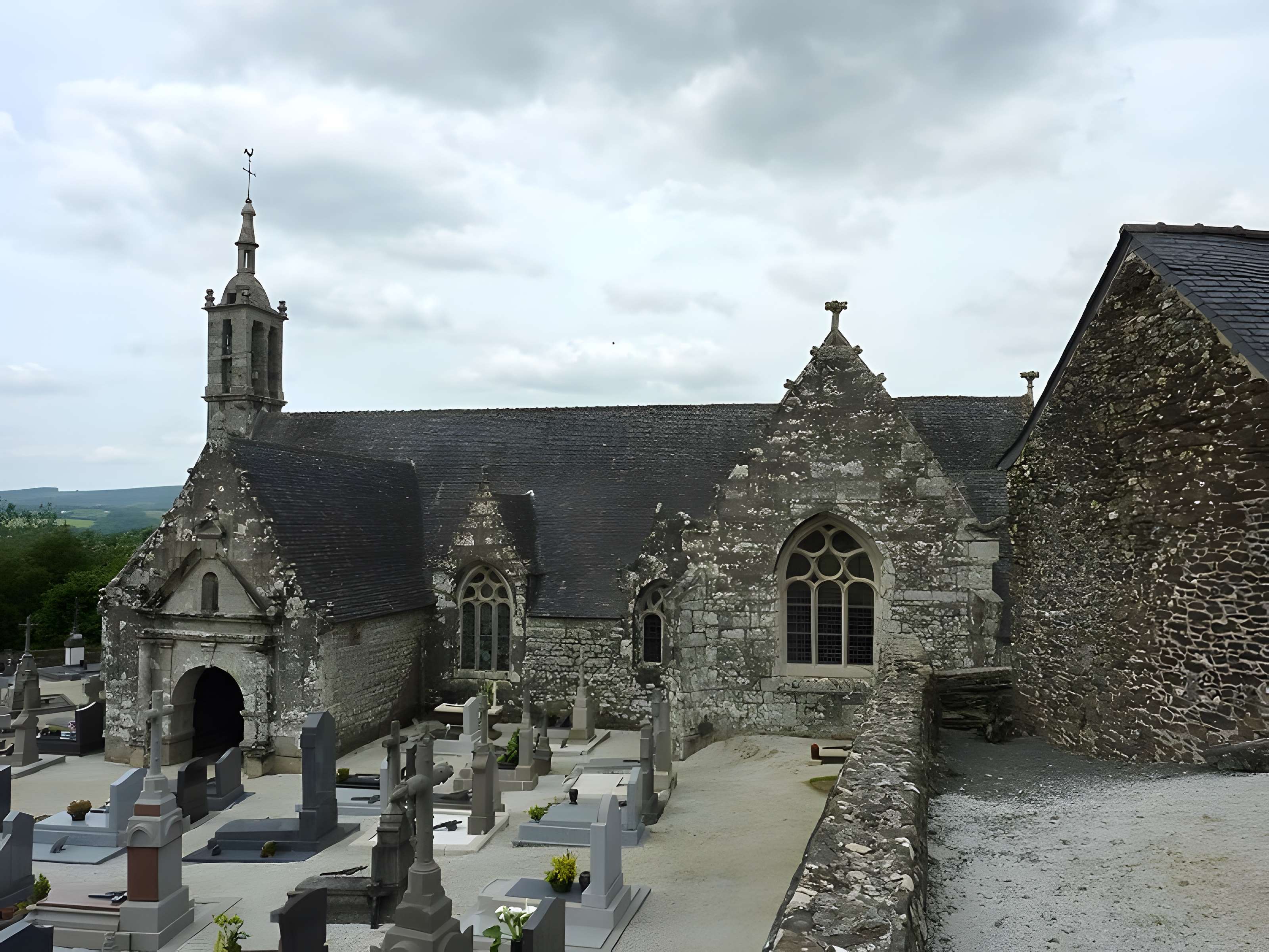 Église Saint-Edern de Lannédern