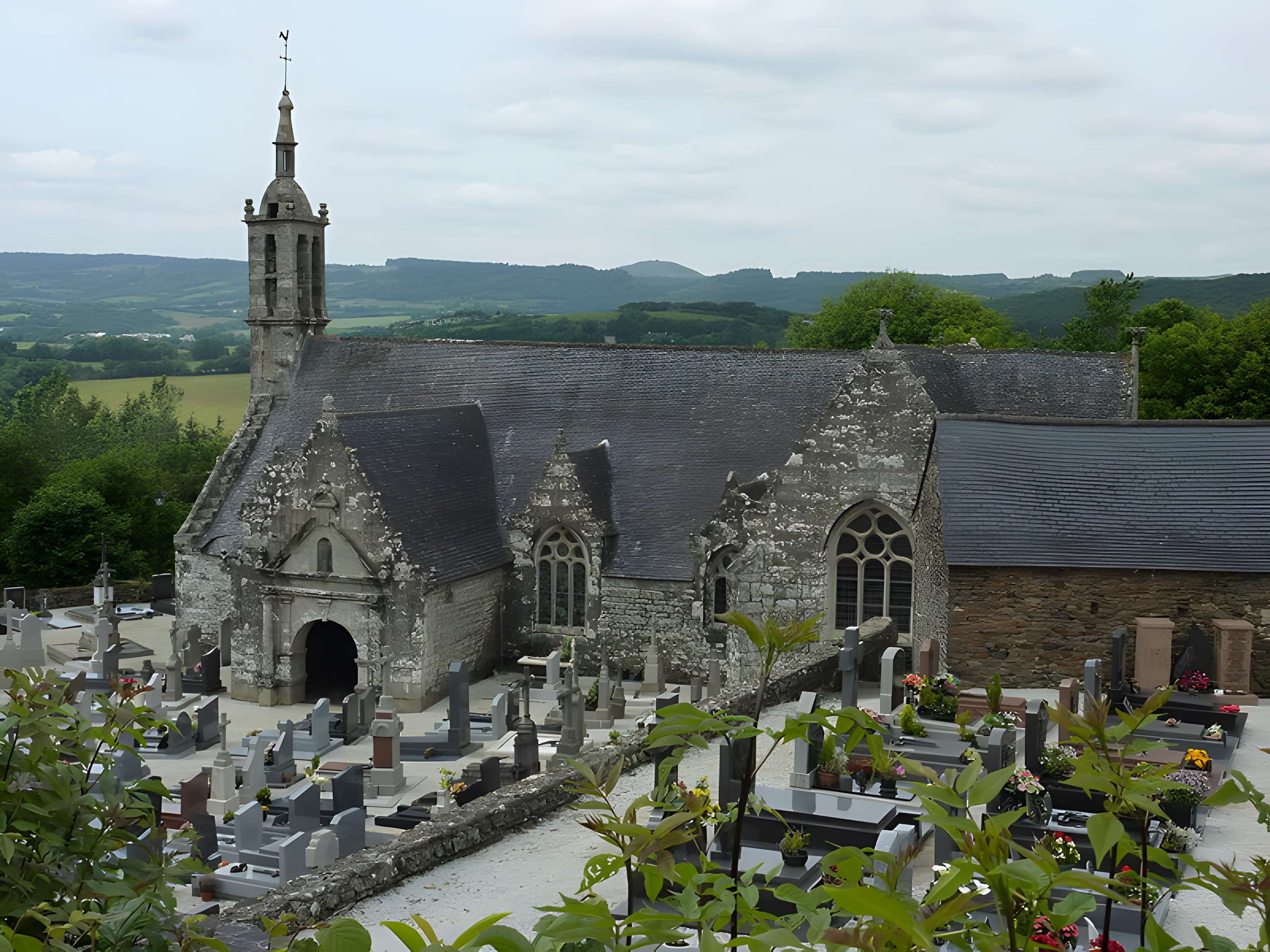 Église Saint-Edern de Lannédern