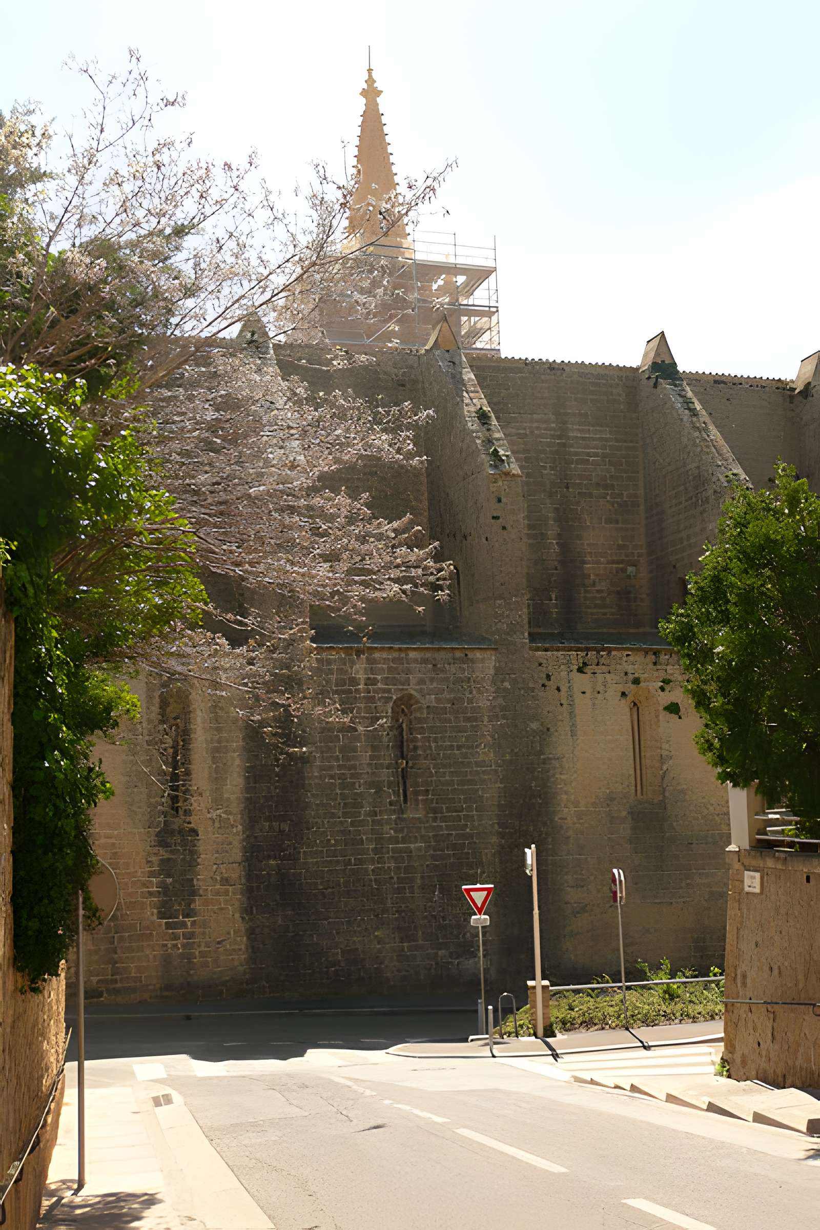Église Saint-Laurent de Salon-de-Provence