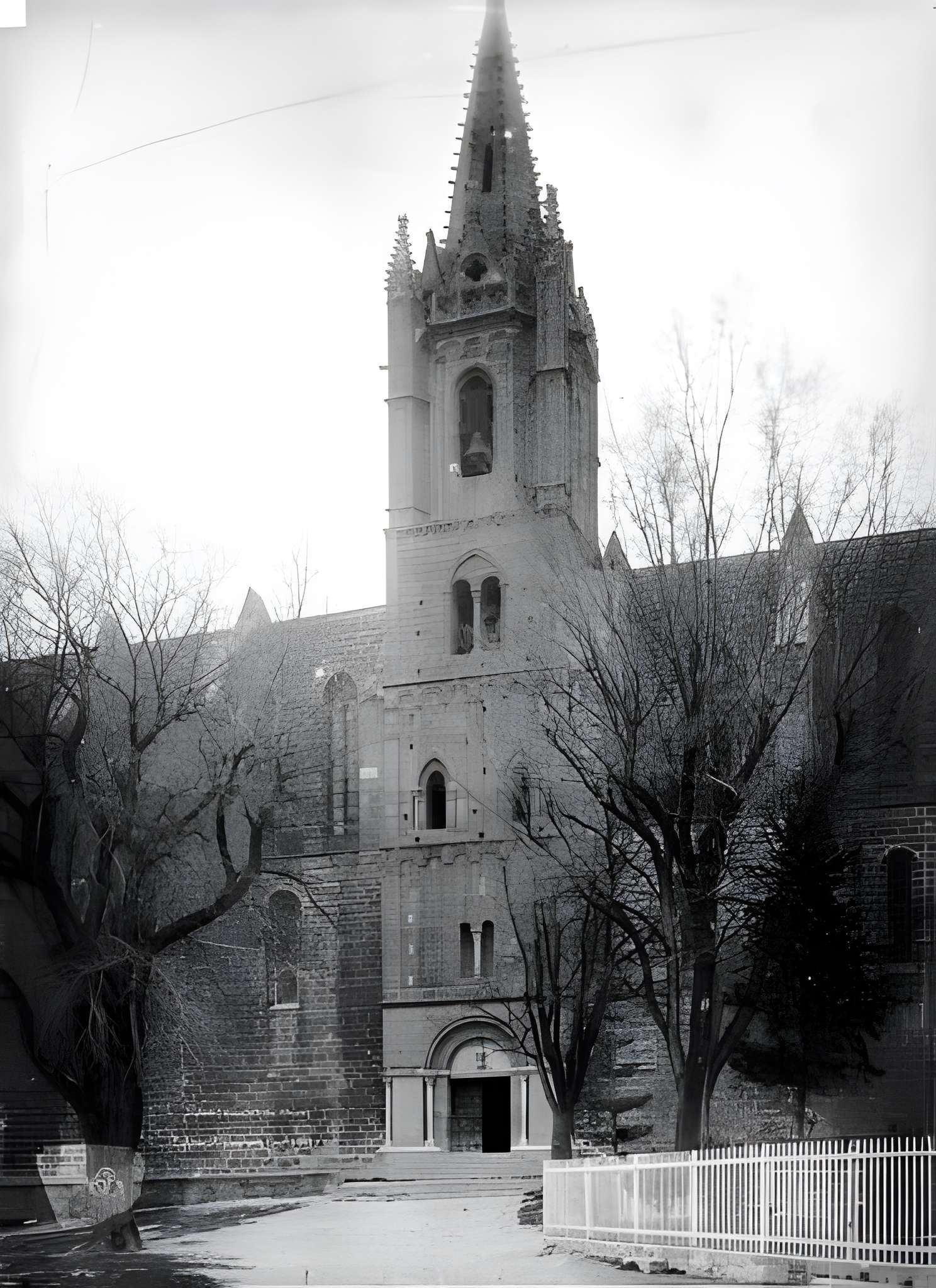 Église Saint-Laurent de Salon-de-Provence
