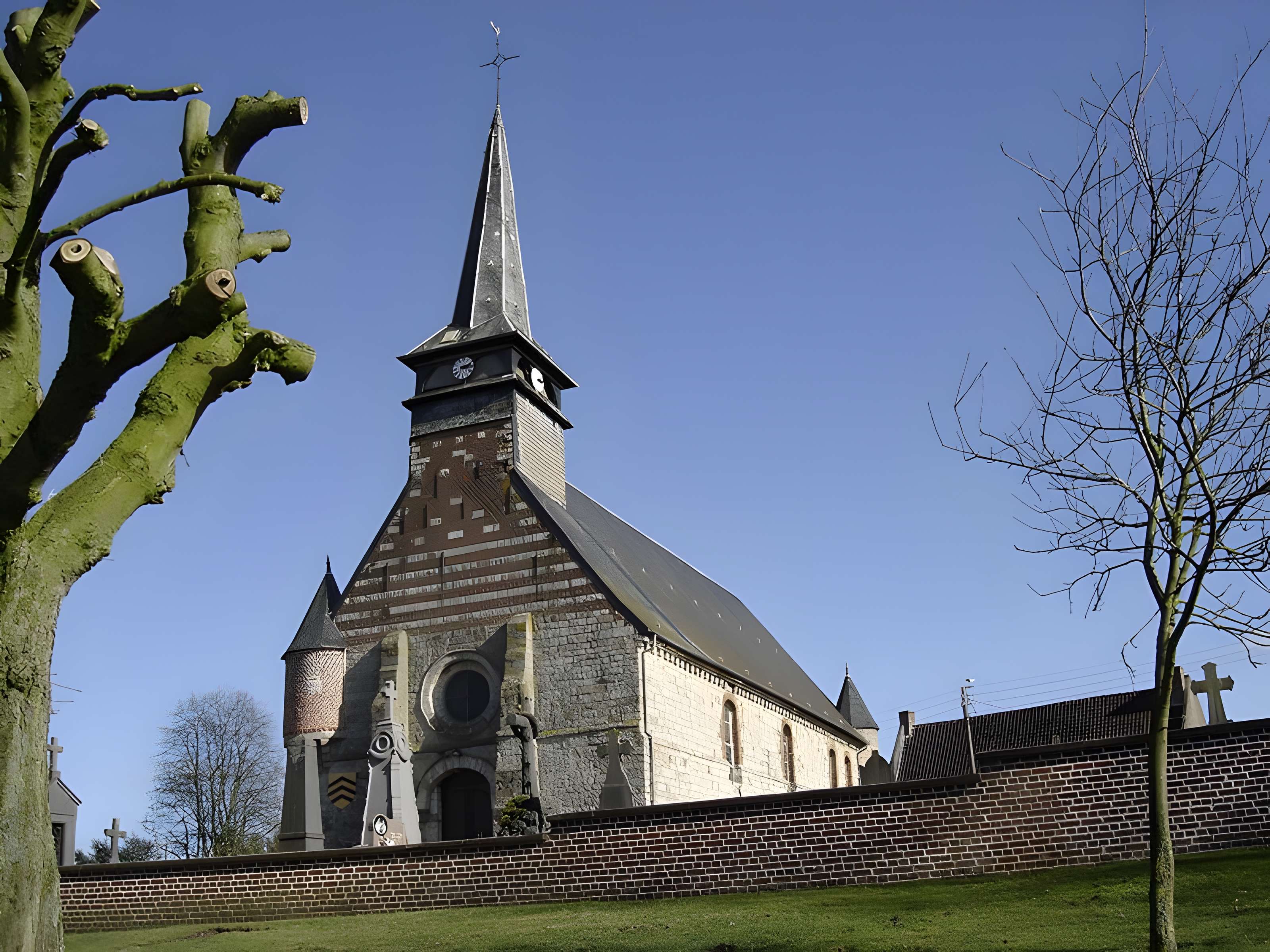 Église Sainte-Élisabeth de Neuville-en-Avesnois 