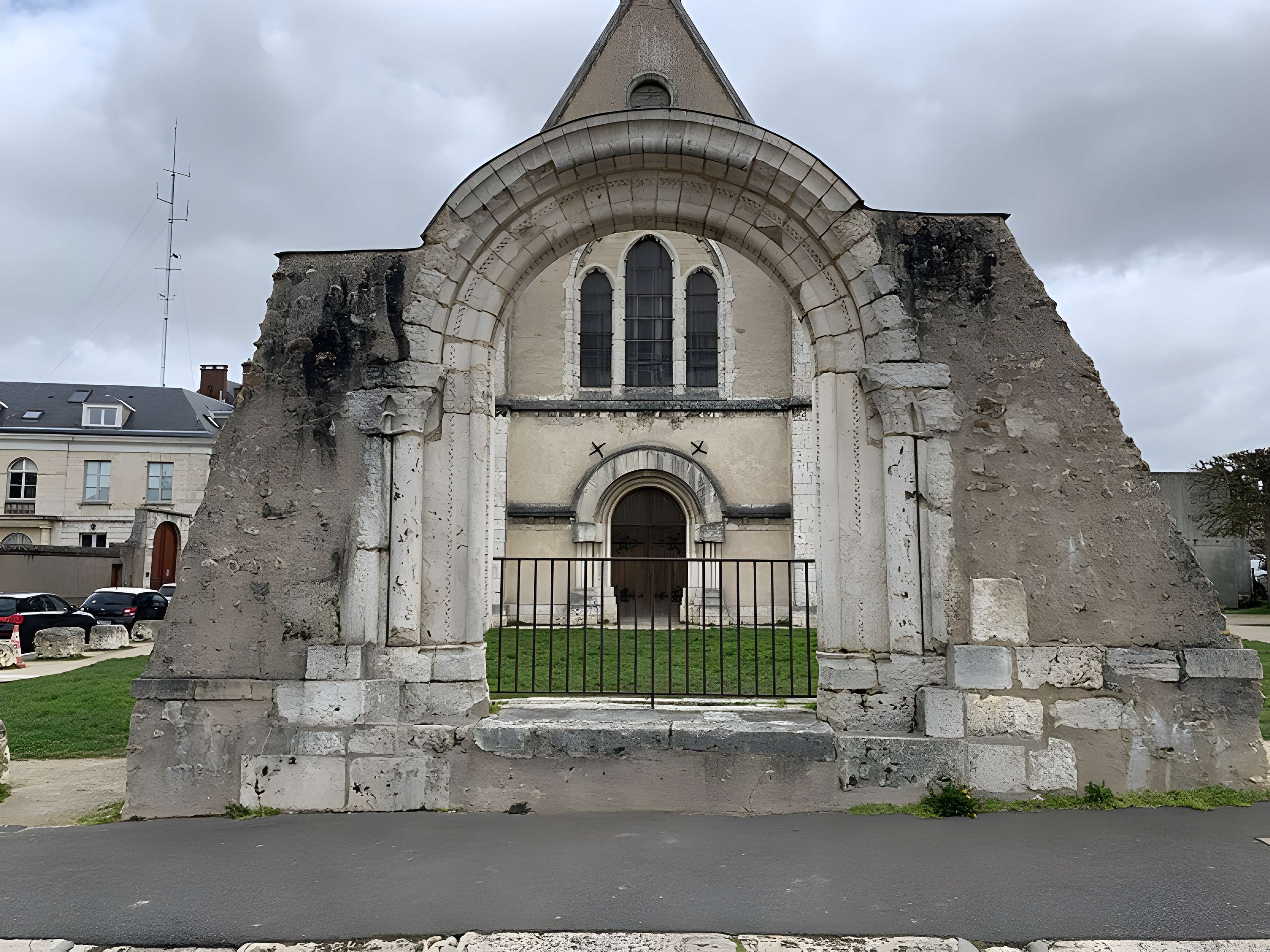 Église Sainte-Foy de Chartres