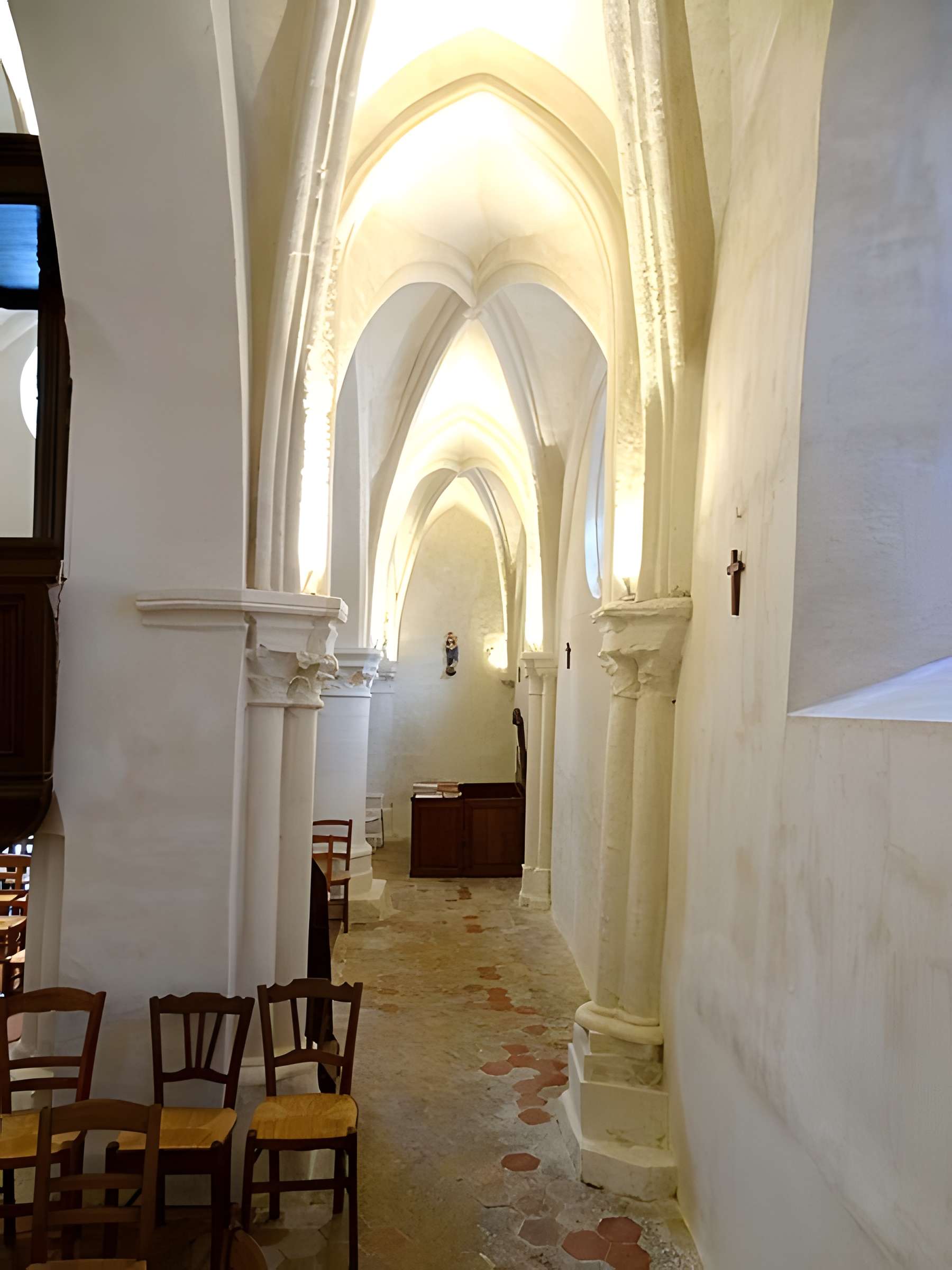 Église Sainte-Geneviève de Feucherolles