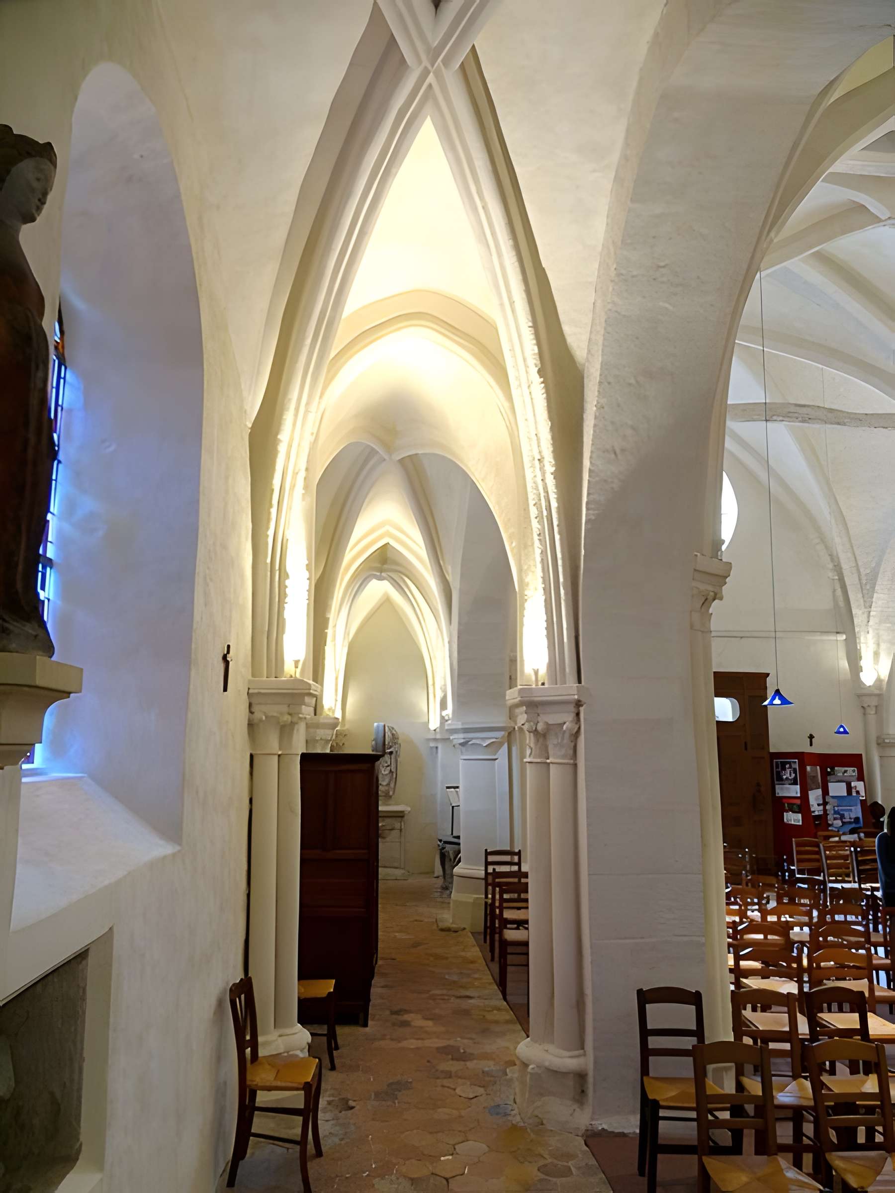 Église Sainte-Geneviève de Feucherolles