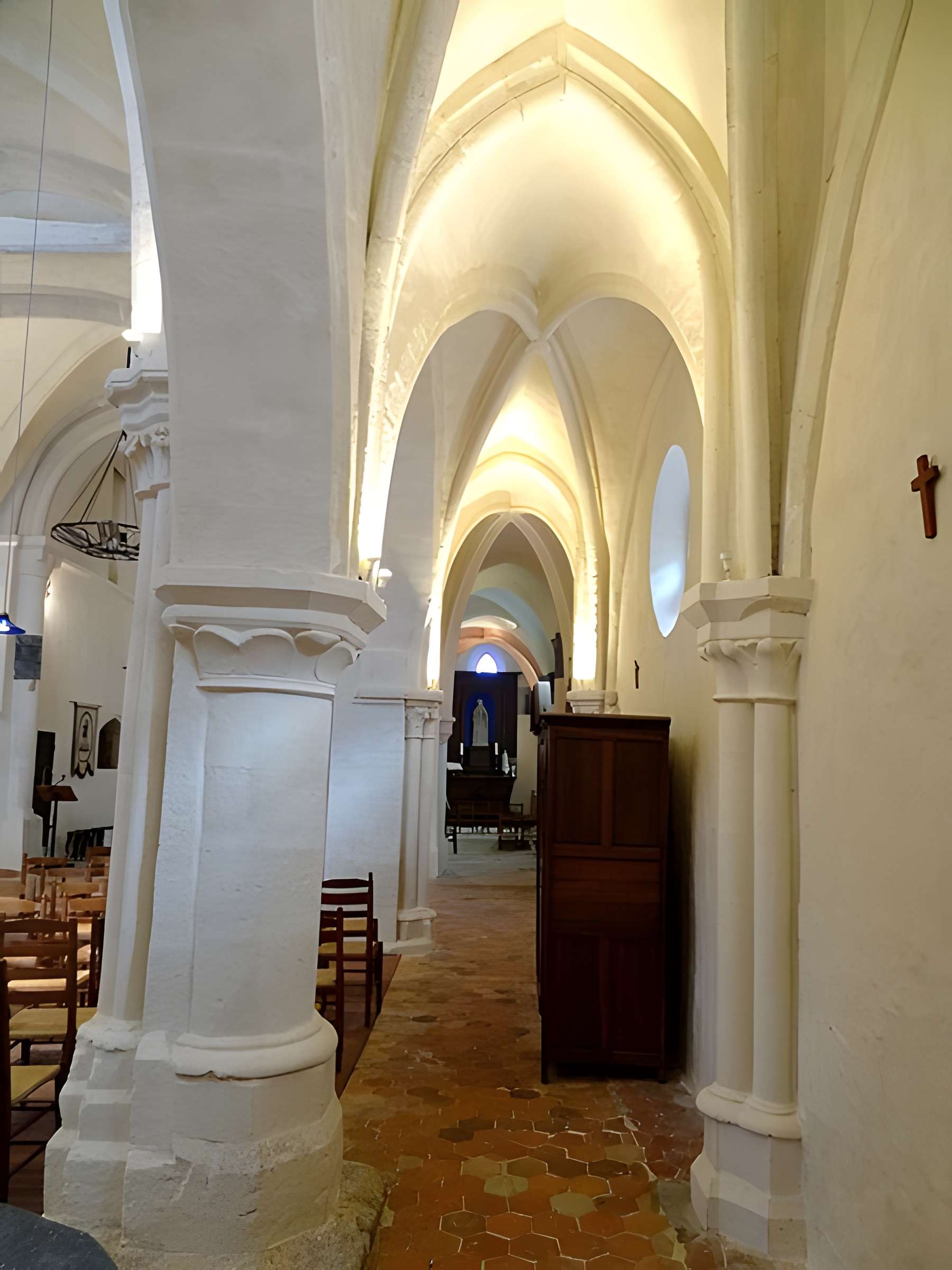 Église Sainte-Geneviève de Feucherolles