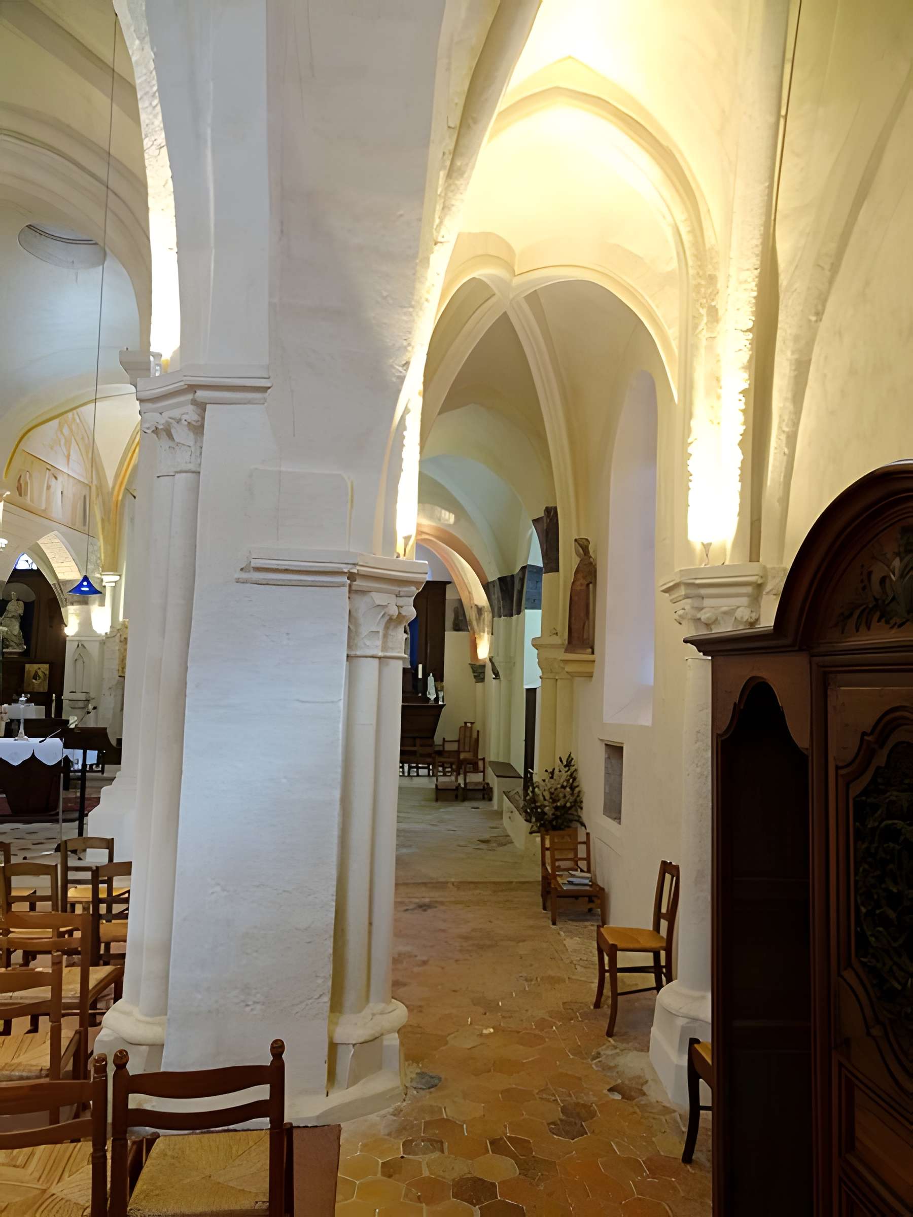 Église Sainte-Geneviève de Feucherolles