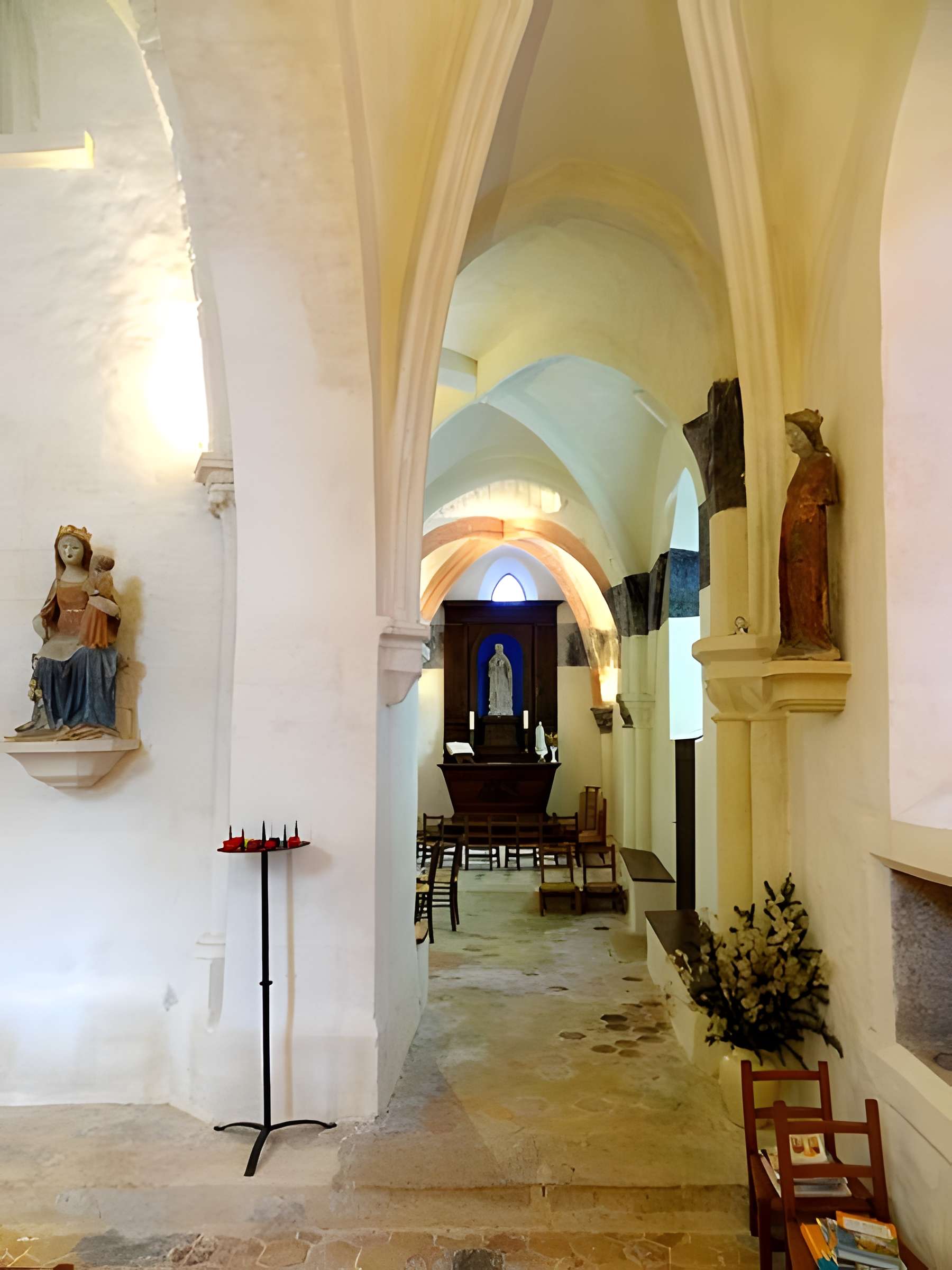 Église Sainte-Geneviève de Feucherolles