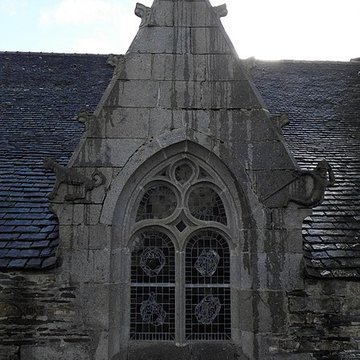 Église Sainte-Geneviève de Loqueffret