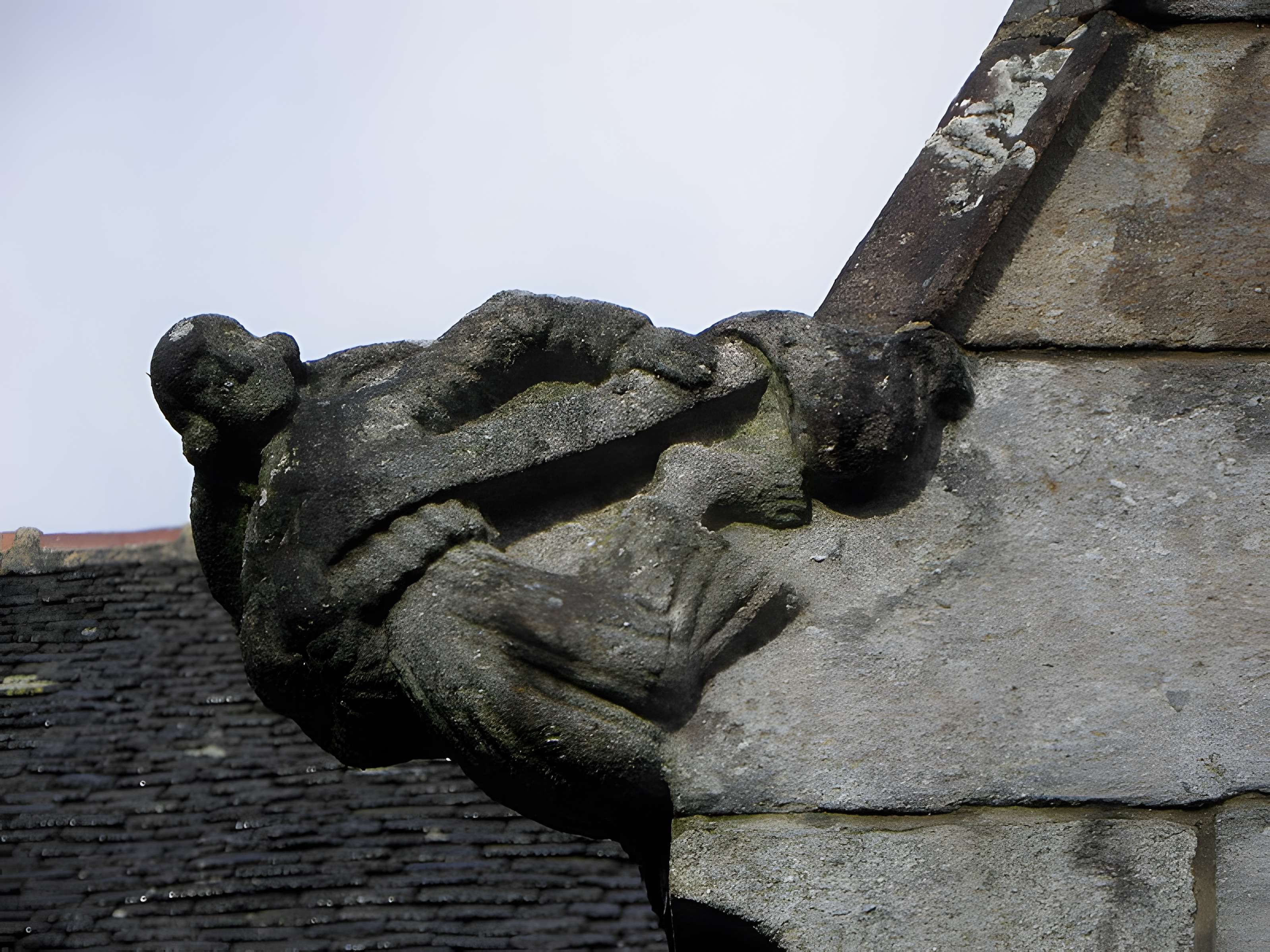 Église Sainte-Geneviève de Loqueffret