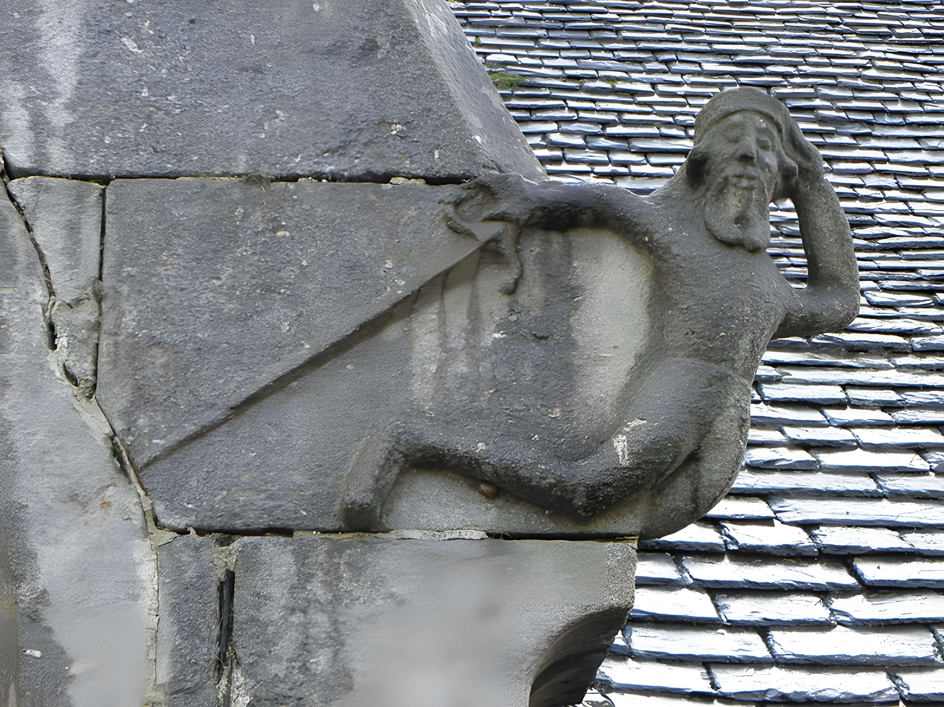 Église Sainte-Geneviève de Loqueffret