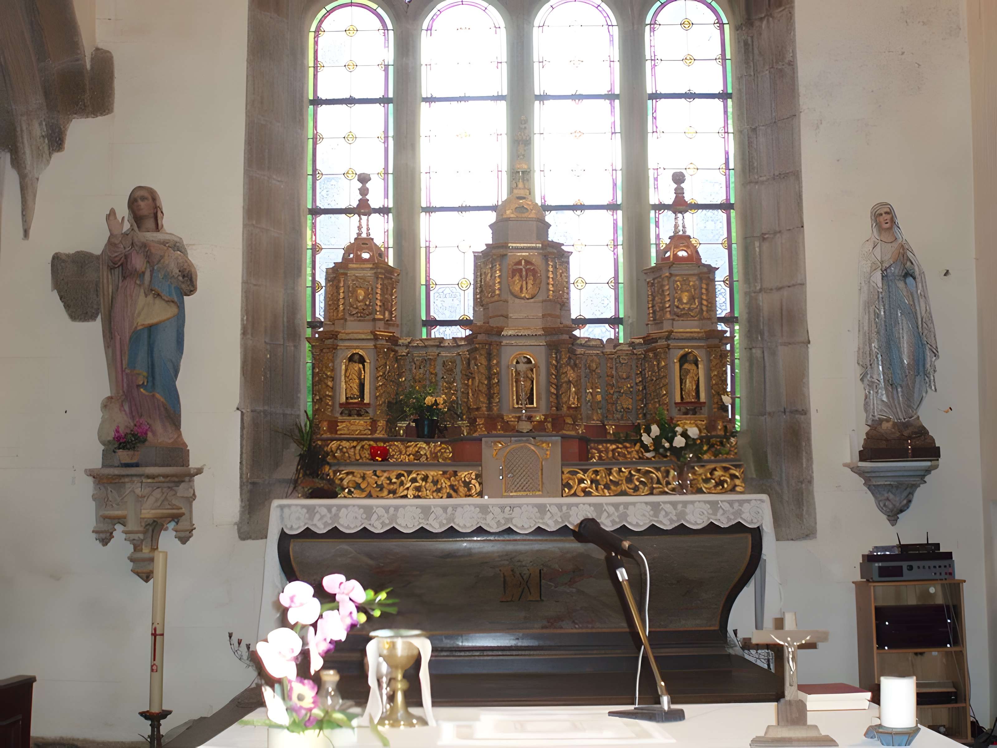 Église Sainte-Geneviève de Loqueffret