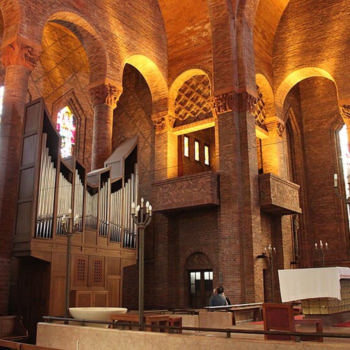 Photo de Église Sainte-Jeanne-dArc de Gien