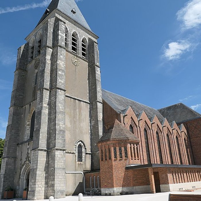 Photo de Église Sainte-Jeanne-dArc de Gien