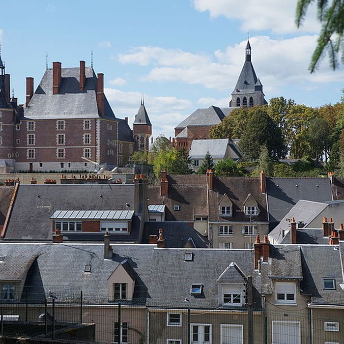 Photo de Église Sainte-Jeanne-dArc de Gien