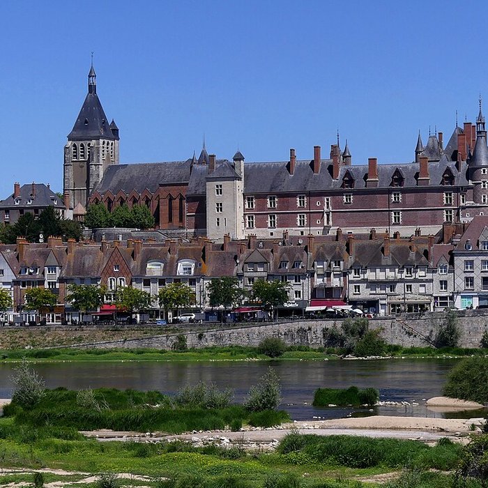Photo de Église Sainte-Jeanne-dArc de Gien