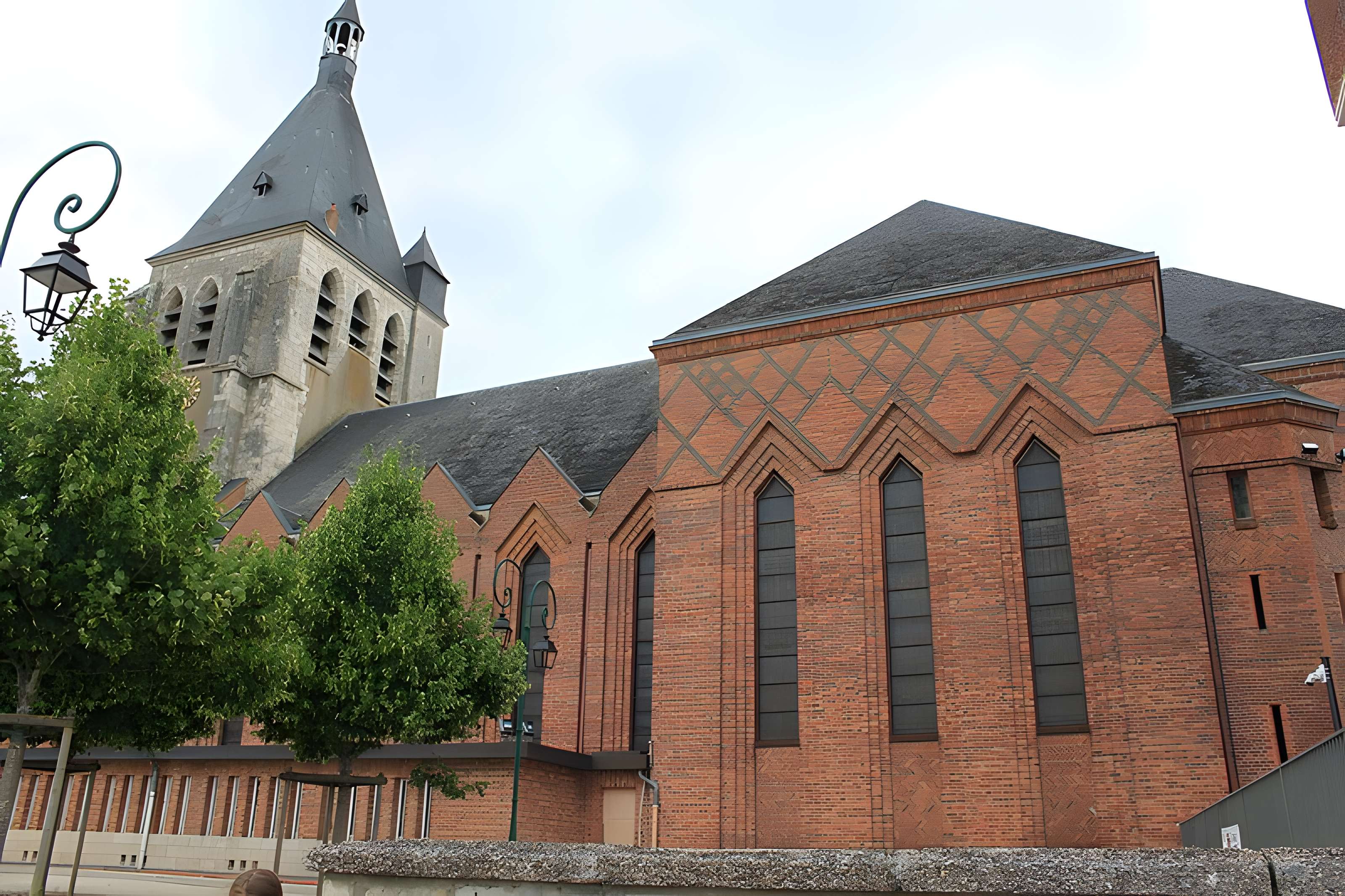 Église Sainte-Jeanne-d'Arc de Gien