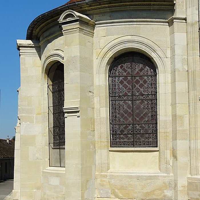 Photo de Église Saint-Éloi de Roissy-en-France