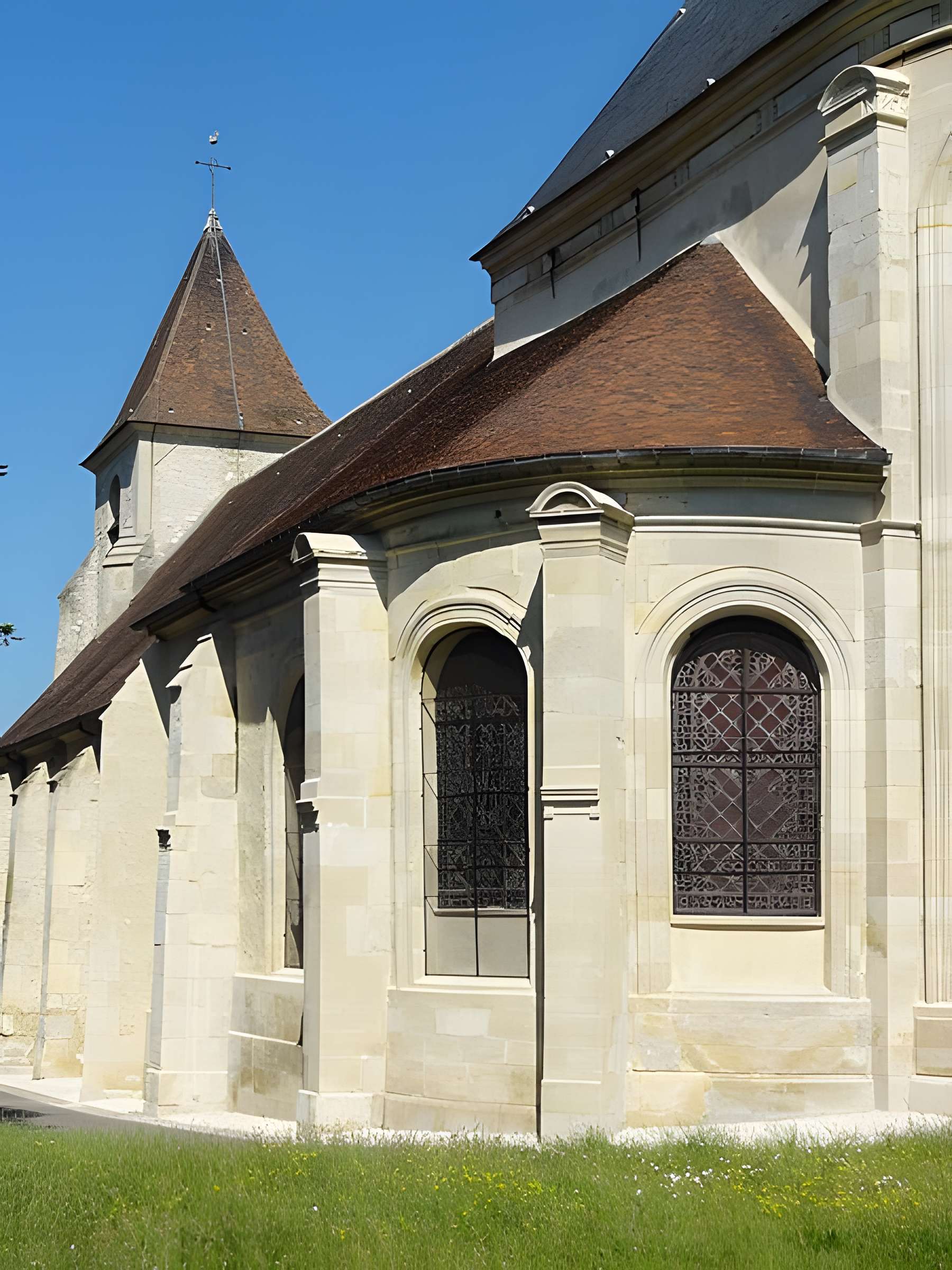 Église Saint-Éloi de Roissy-en-France
