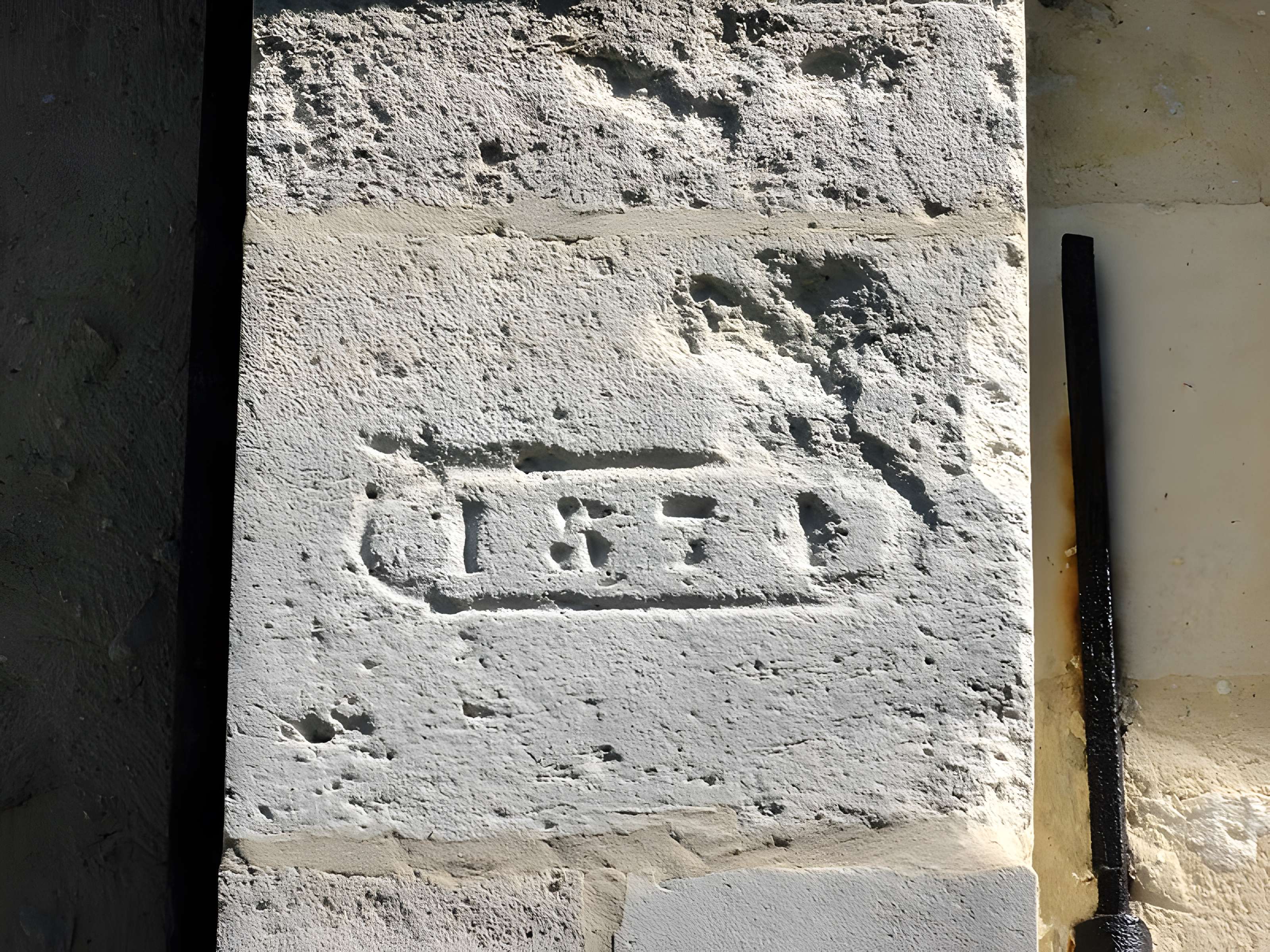 Église Saint-Éloi de Roissy-en-France