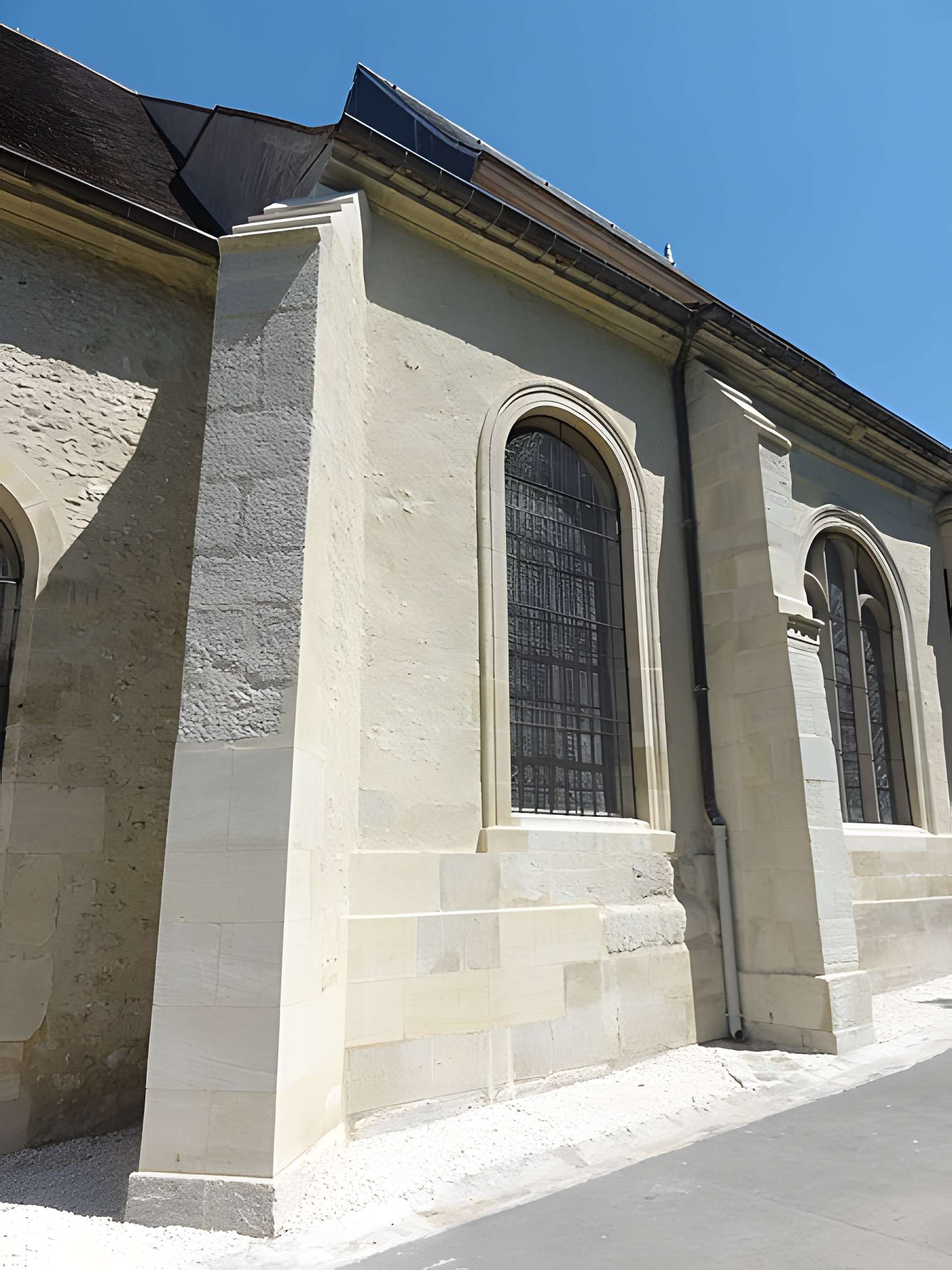 Église Saint-Éloi de Roissy-en-France