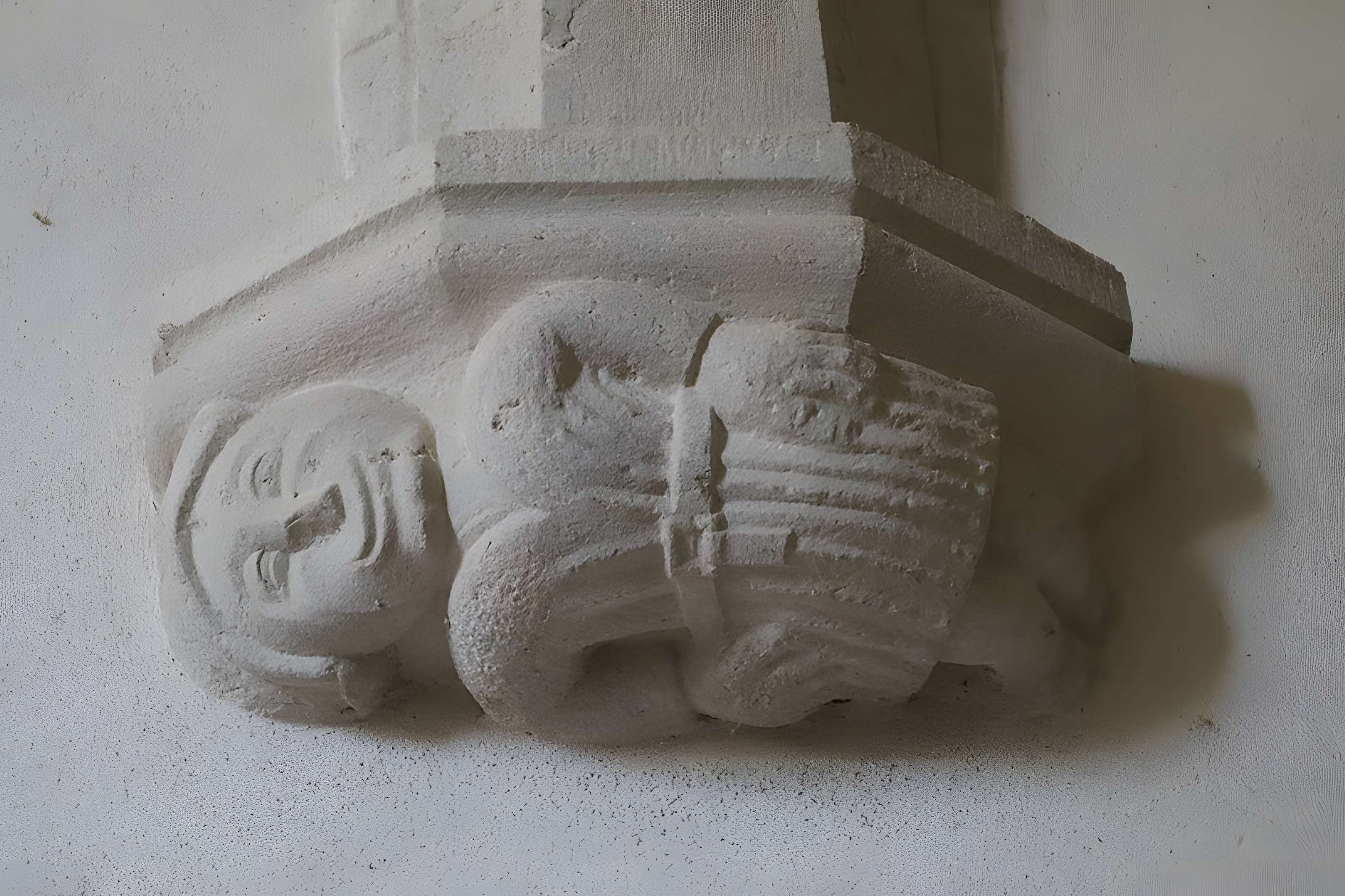 Église Sainte-Madeleine de Frontenay