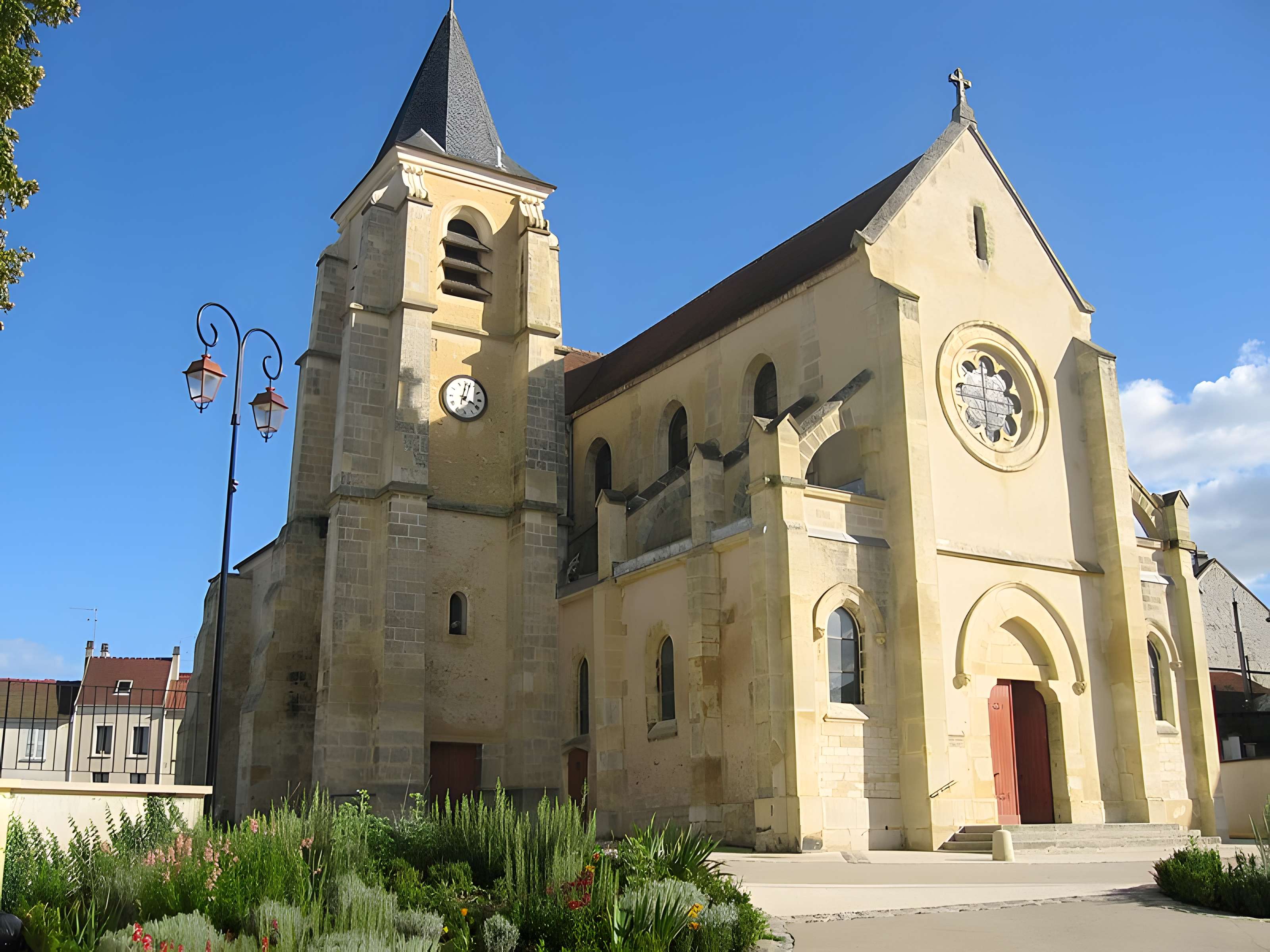 Église Sainte-Marie-Madeleine de Domont