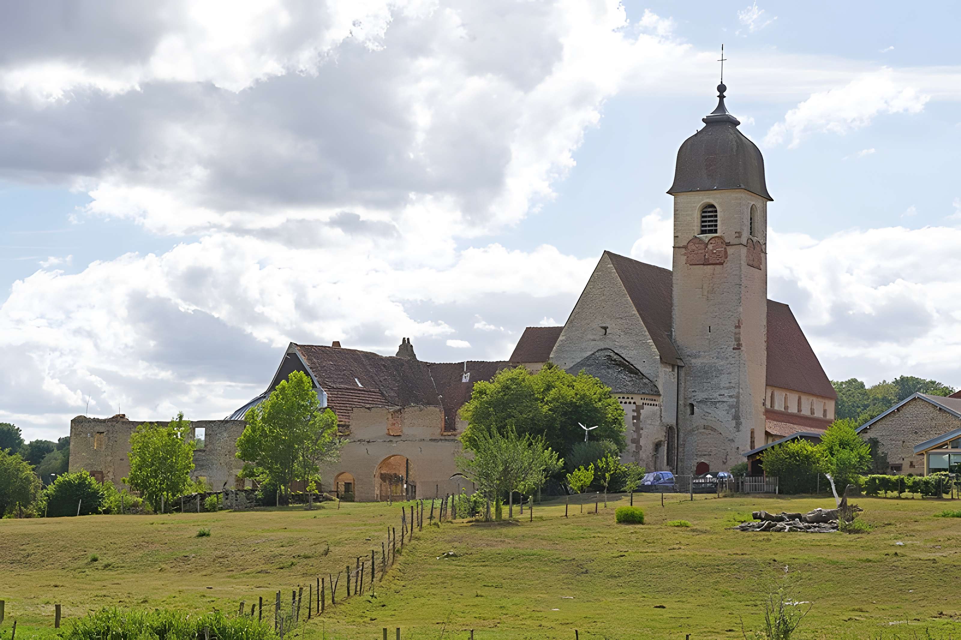 Église Sainte-Marie-Madeleine de Marast