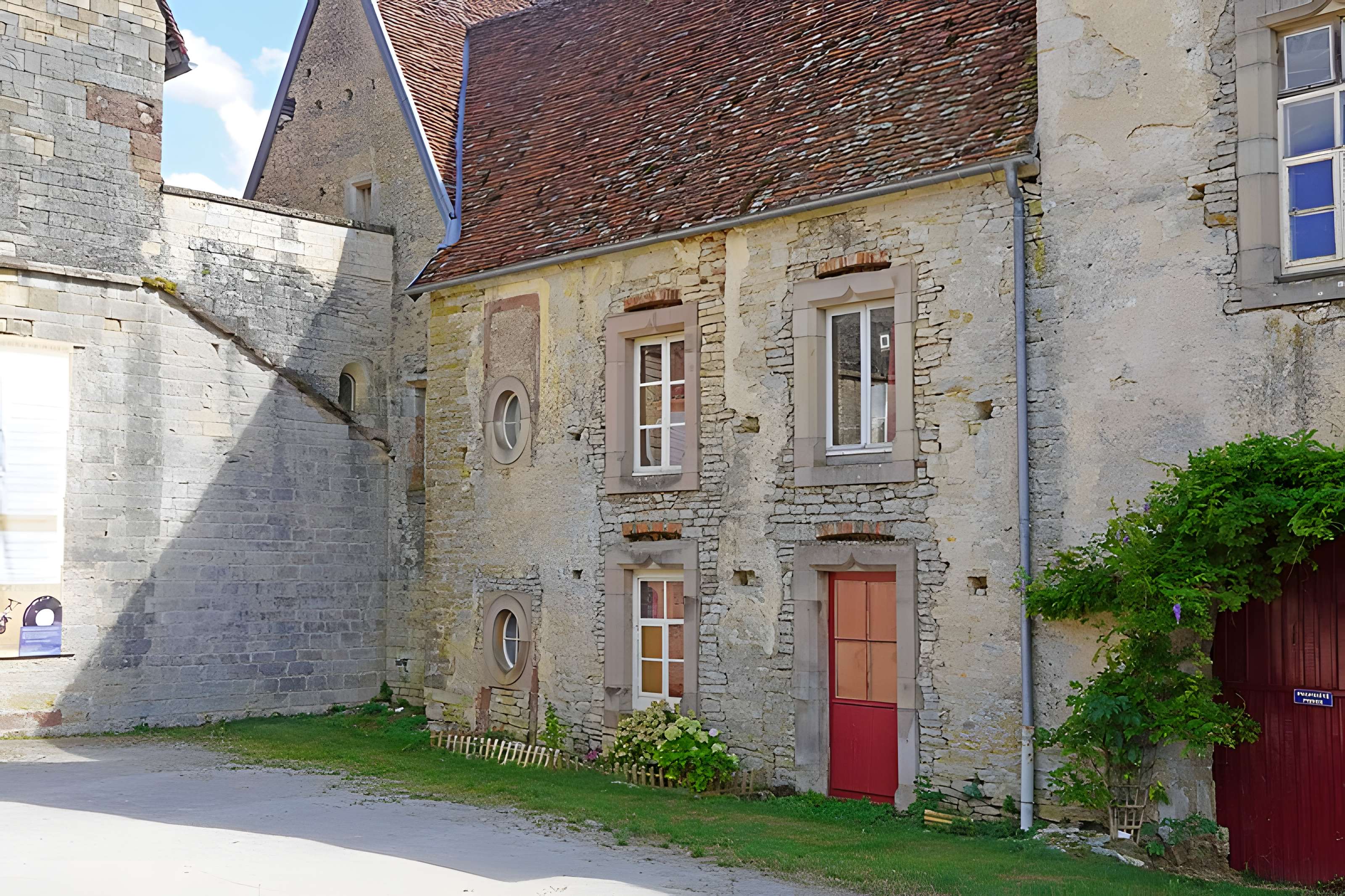 Église Sainte-Marie-Madeleine de Marast