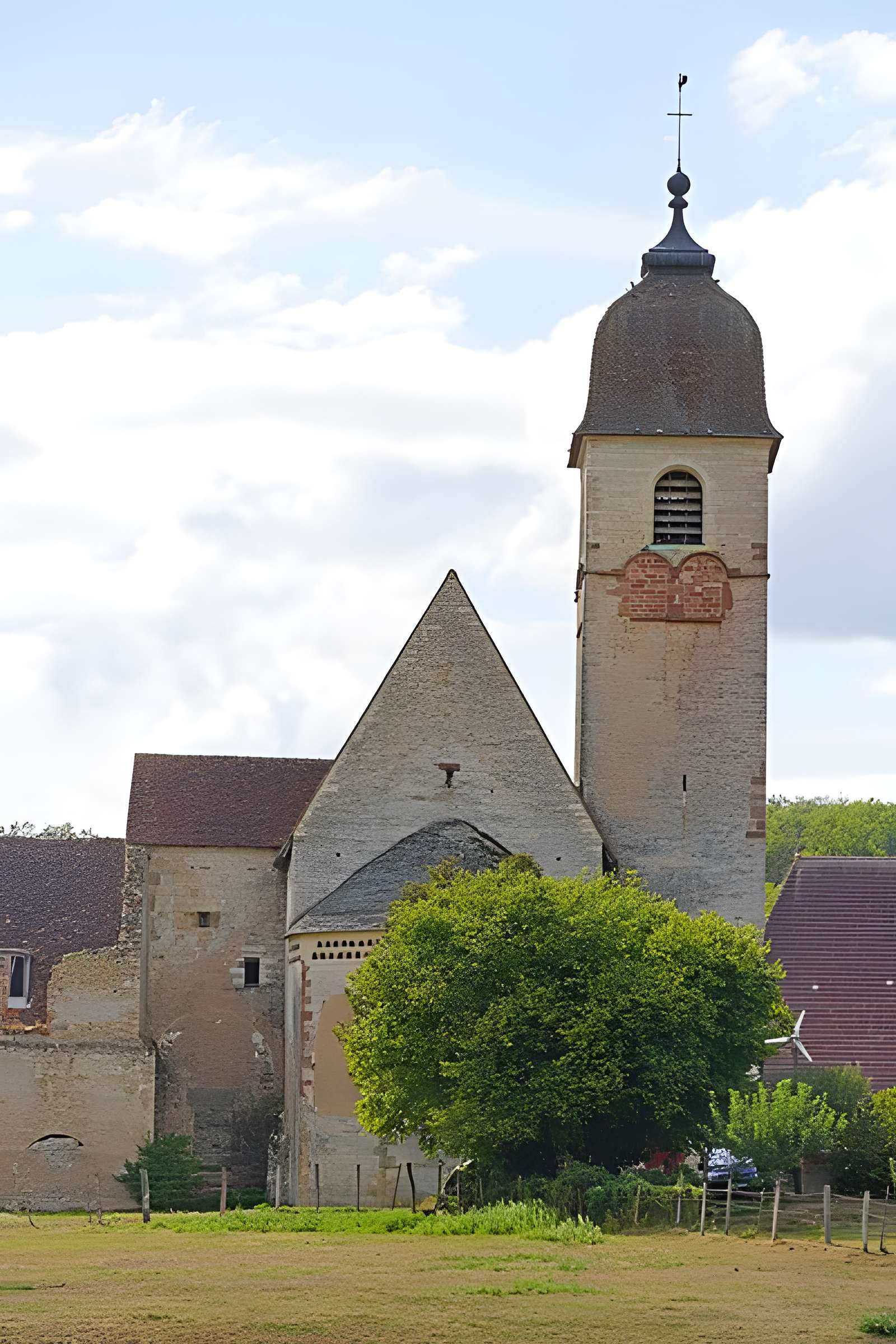 Église Sainte-Marie-Madeleine de Marast