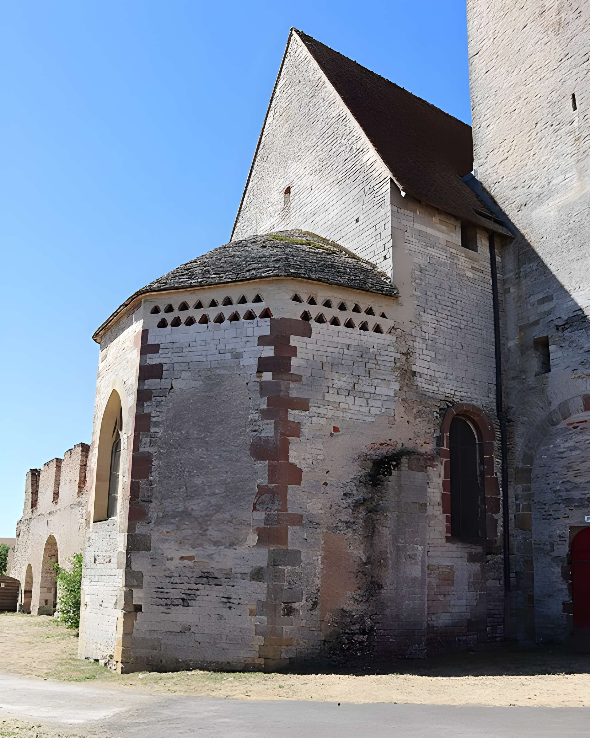 Église Sainte-Marie-Madeleine de Marast