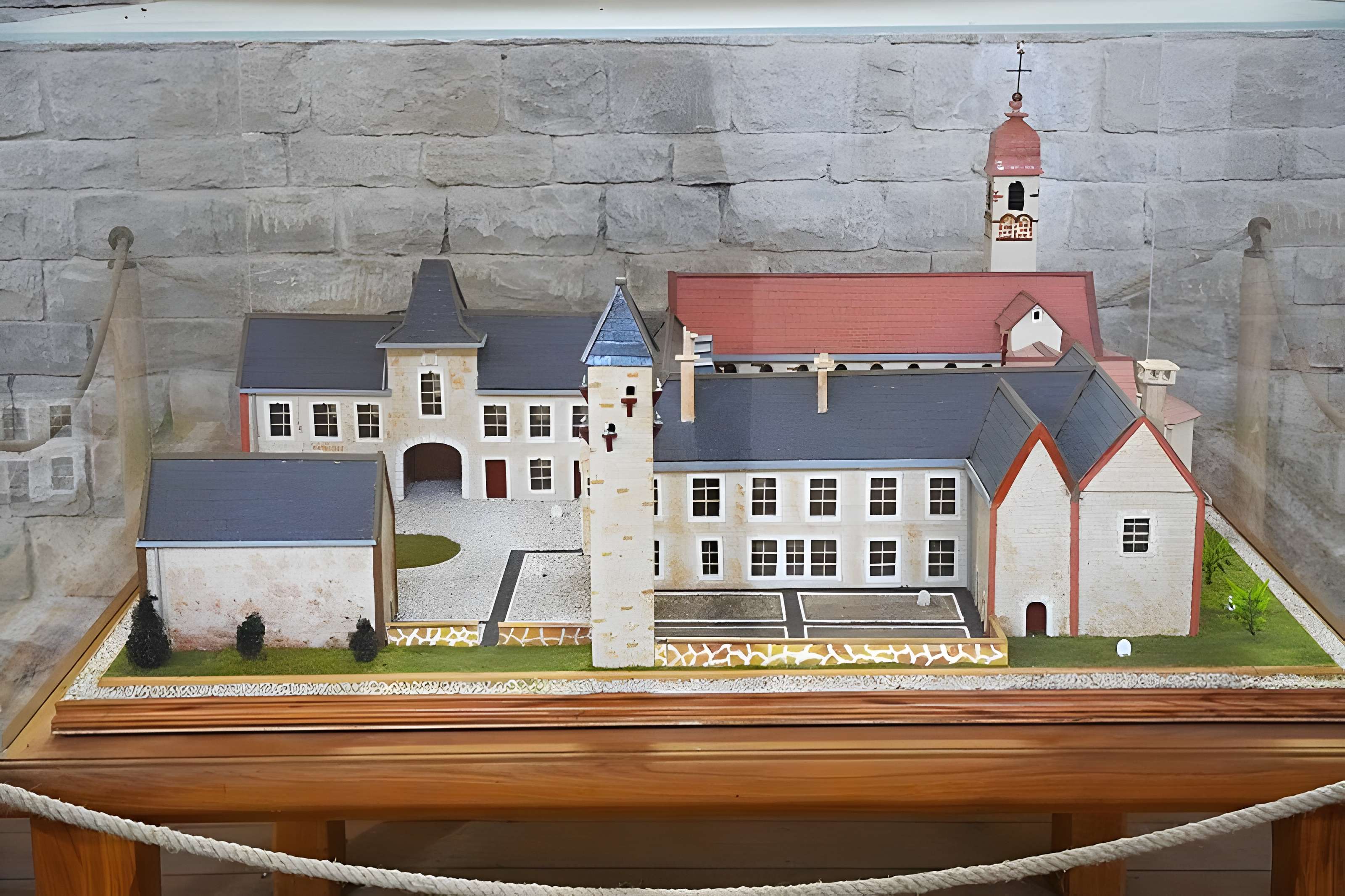 Église Sainte-Marie-Madeleine de Marast