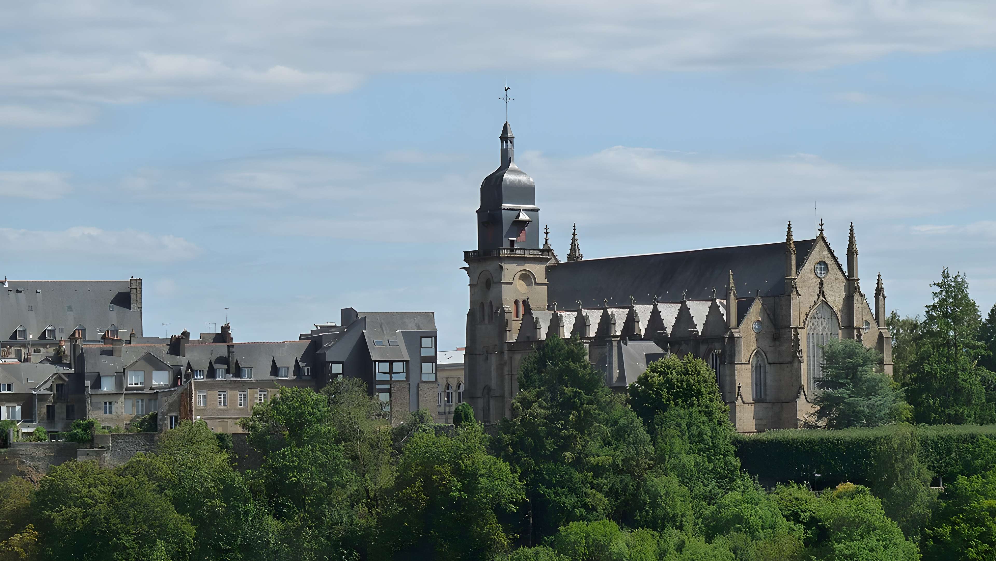 Église Saint-Léonard de Fougères