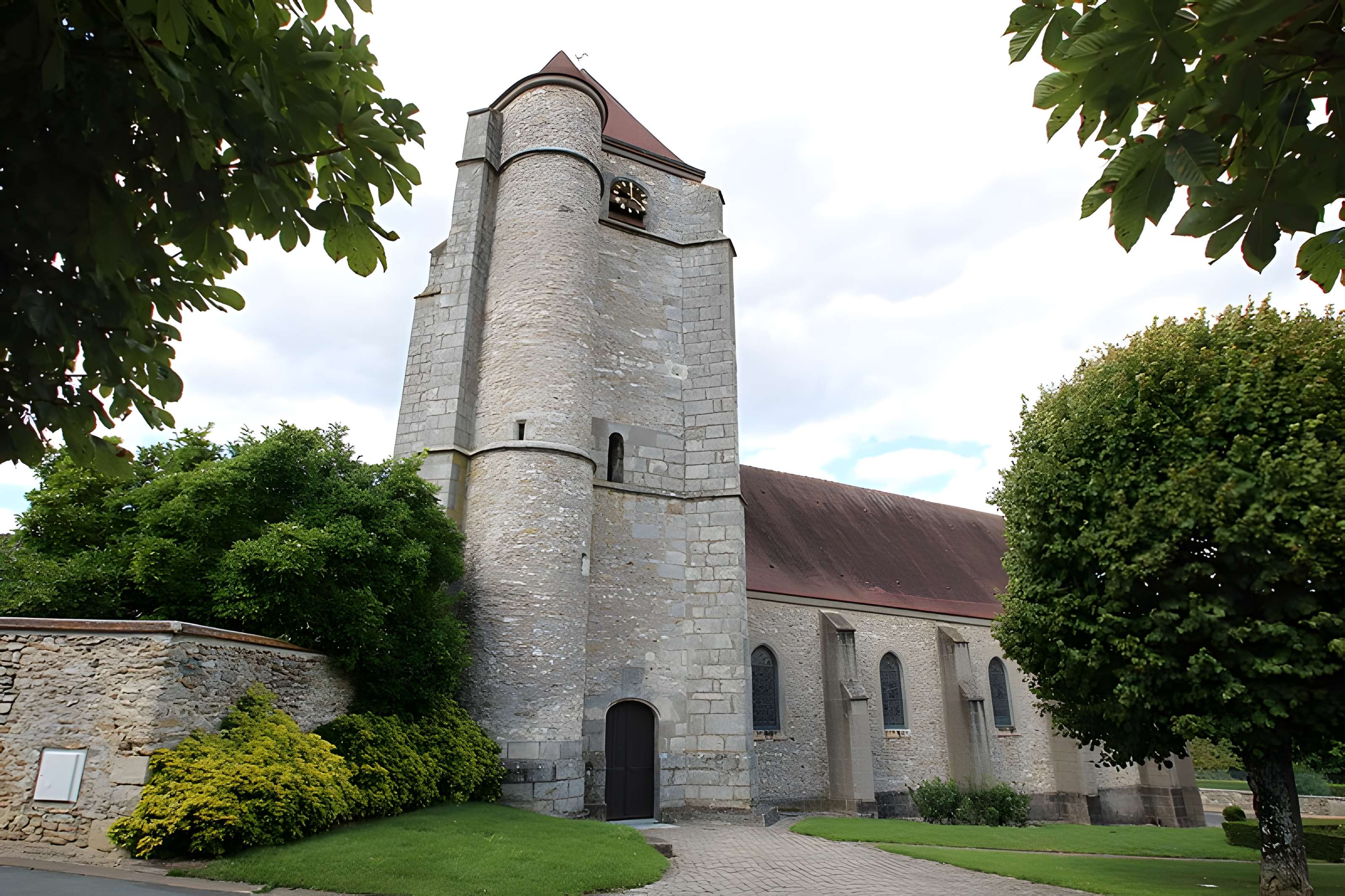 Église Sainte-Monégonde d'Orphin
