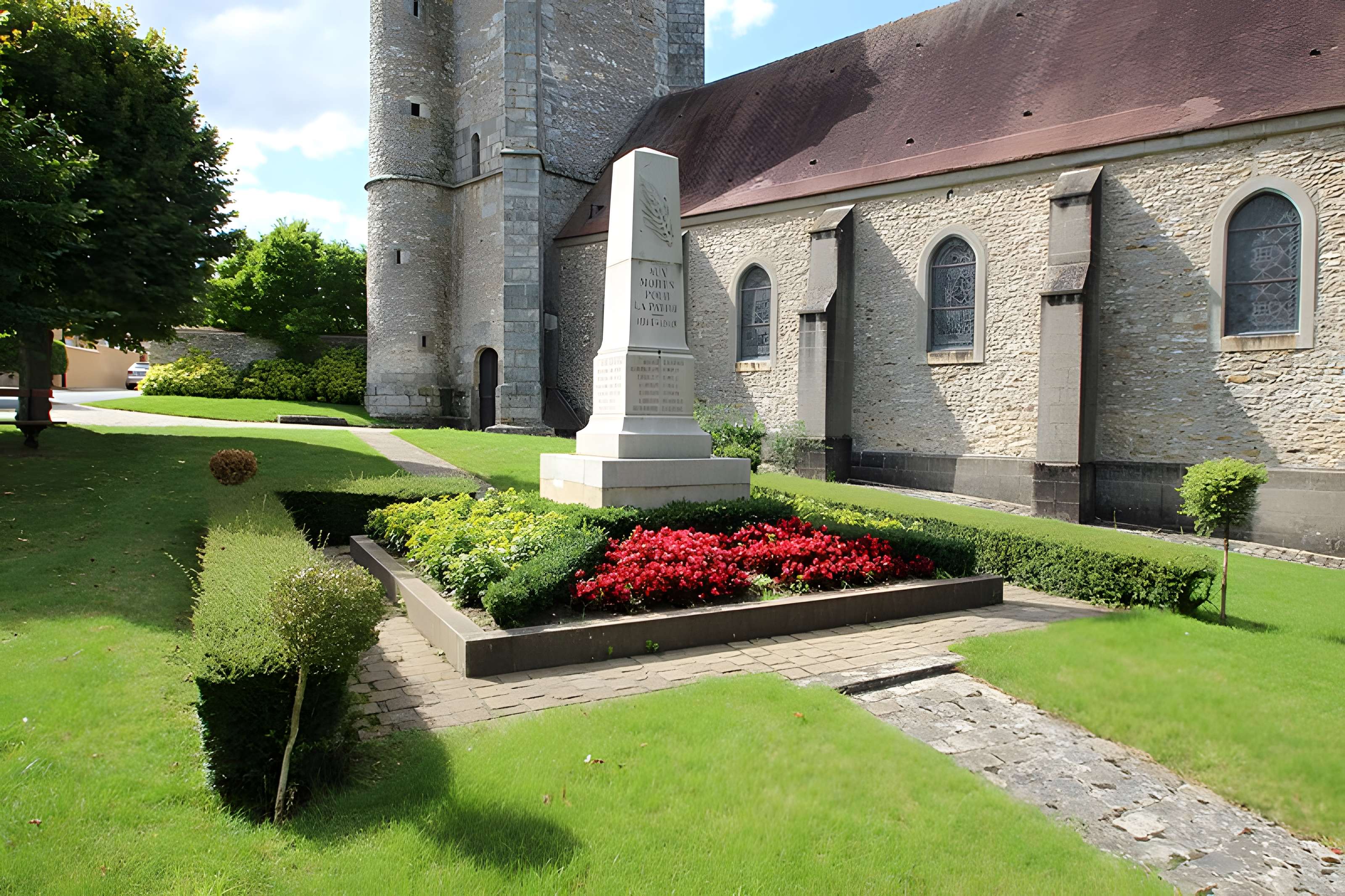 Église Sainte-Monégonde d'Orphin