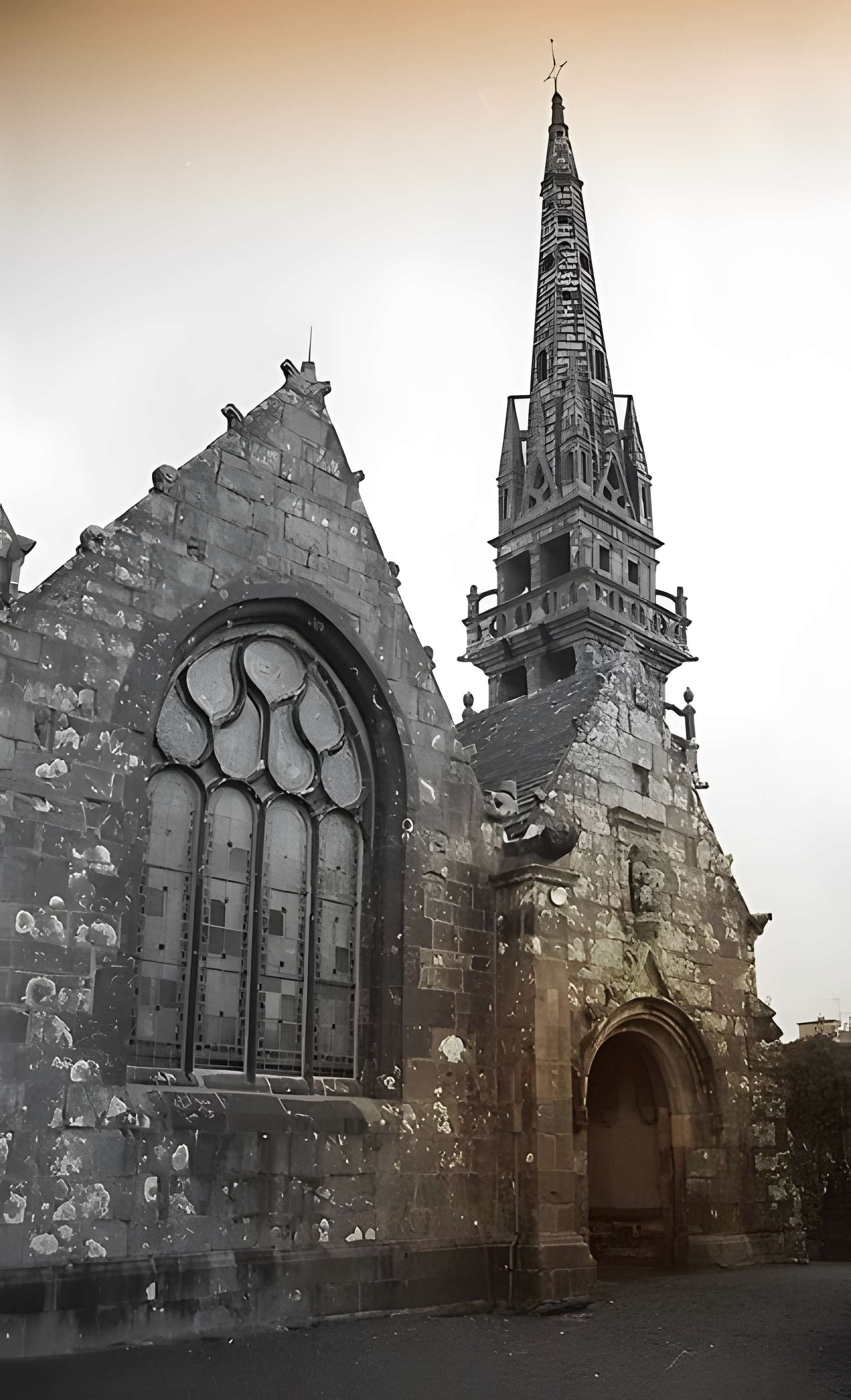 Église Sainte-Nonne de Dirinon 