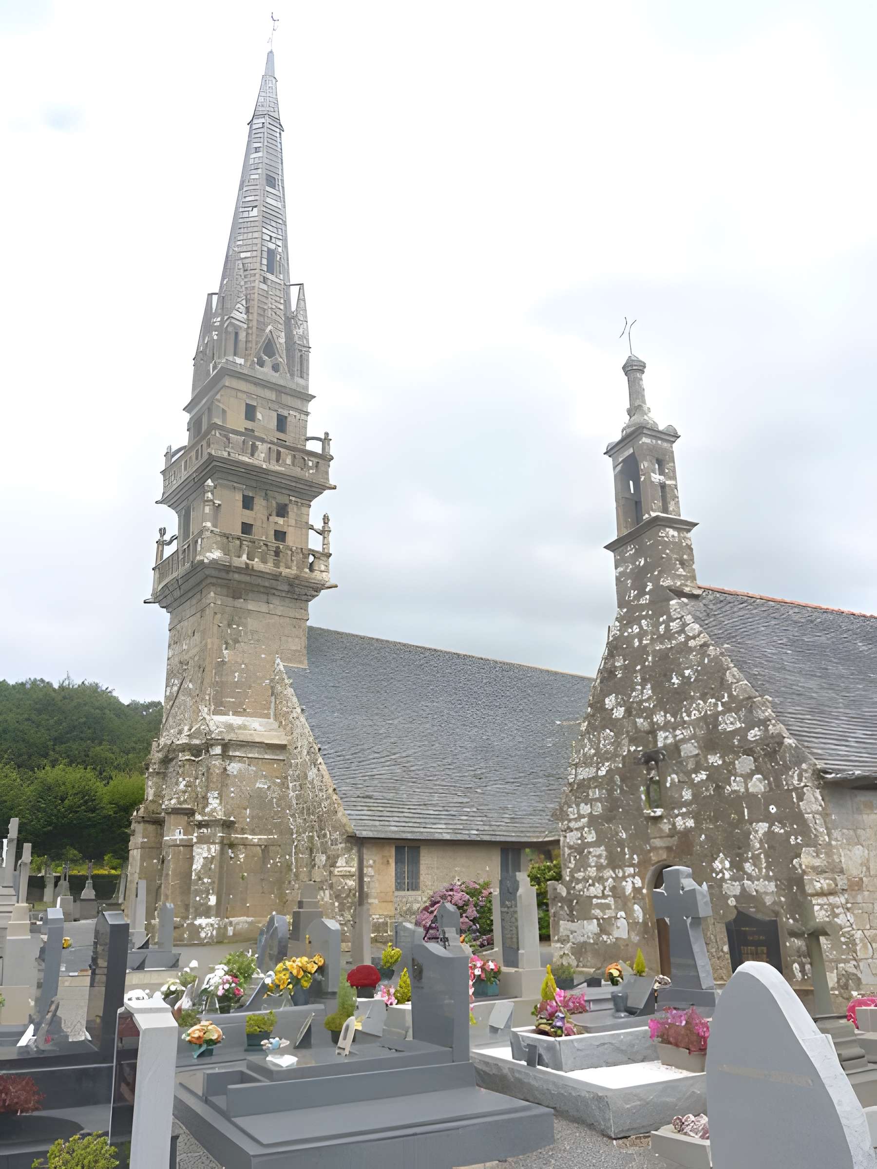 Église Sainte-Nonne de Dirinon