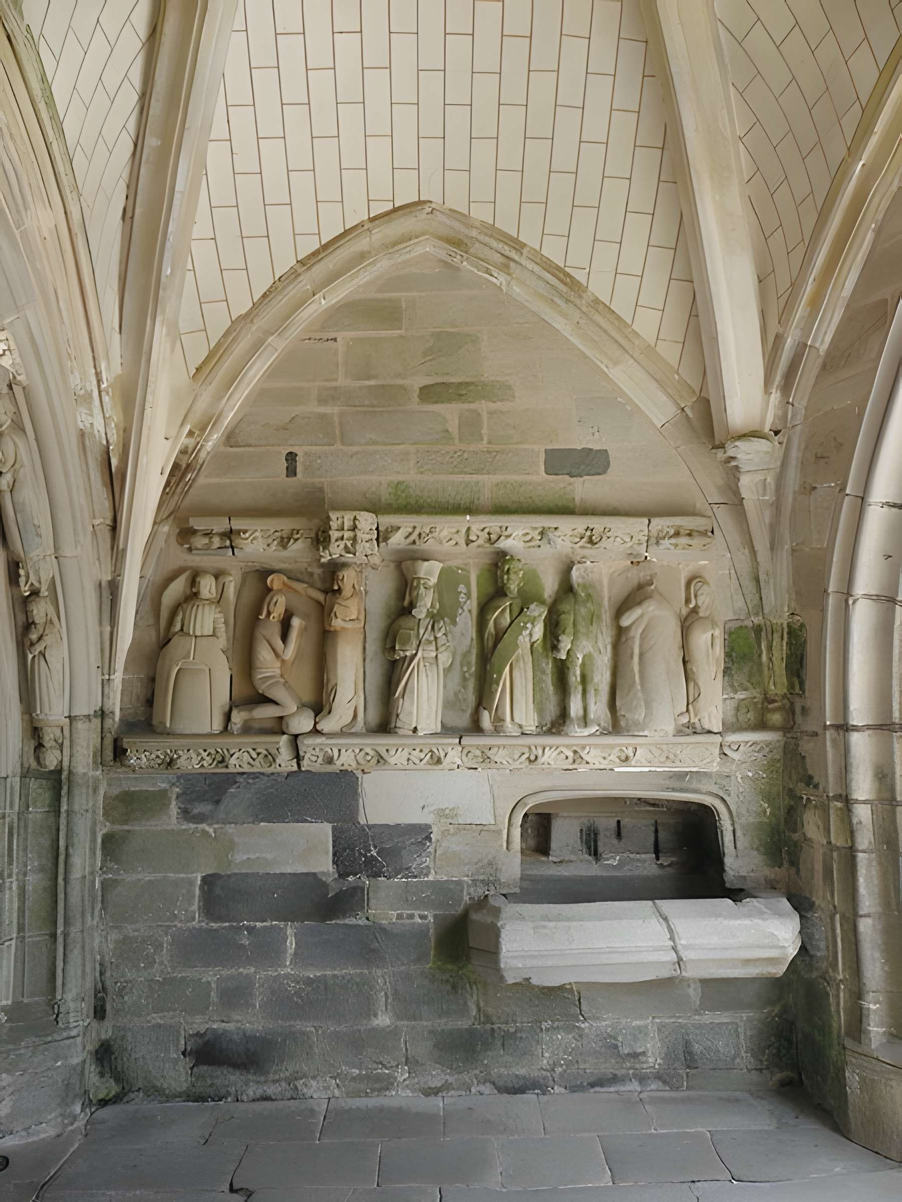 Église Sainte-Noyale de Noyal-Pontivy