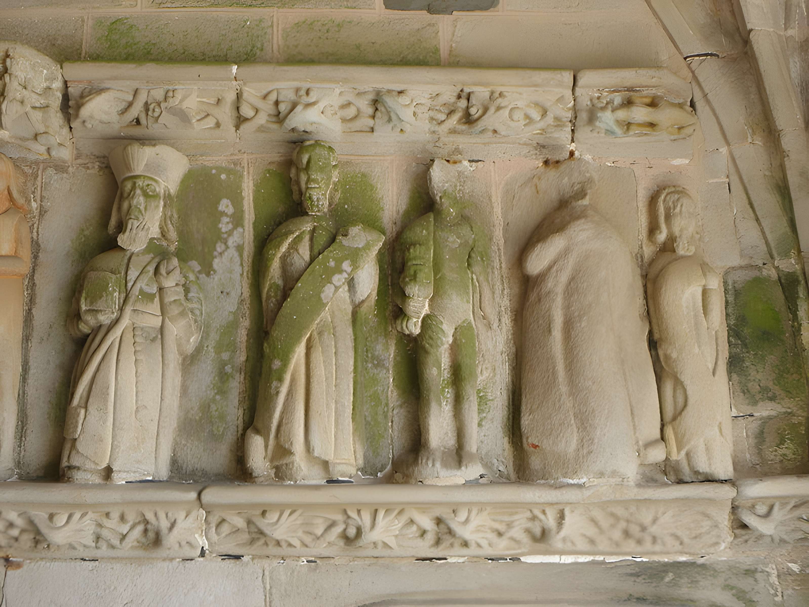 Église Sainte-Noyale de Noyal-Pontivy