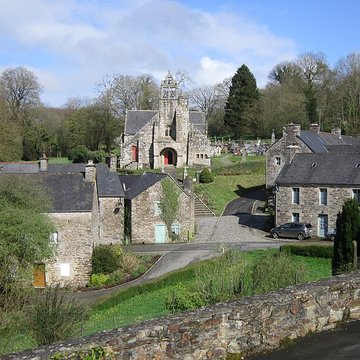 Église Saint-Envel de Loc-Envel