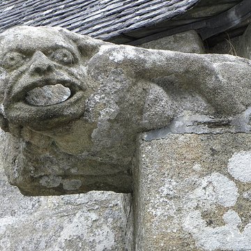 Église Saint-Envel de Loc-Envel
